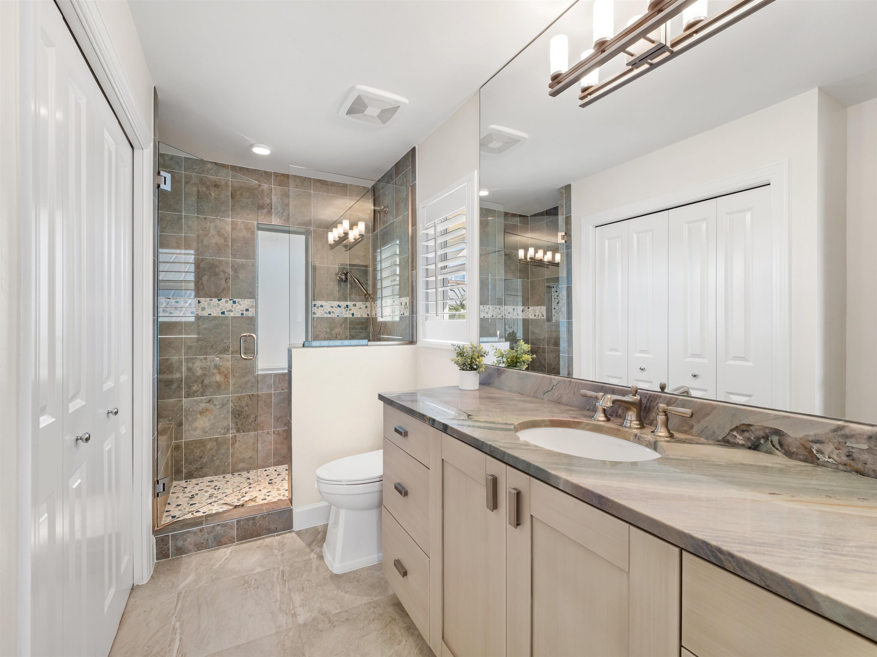 Captiva, Florida, 33924, United States, 2 Bedrooms Bedrooms, ,0.1 BathroomBathrooms,Residential,For Sale,2013459