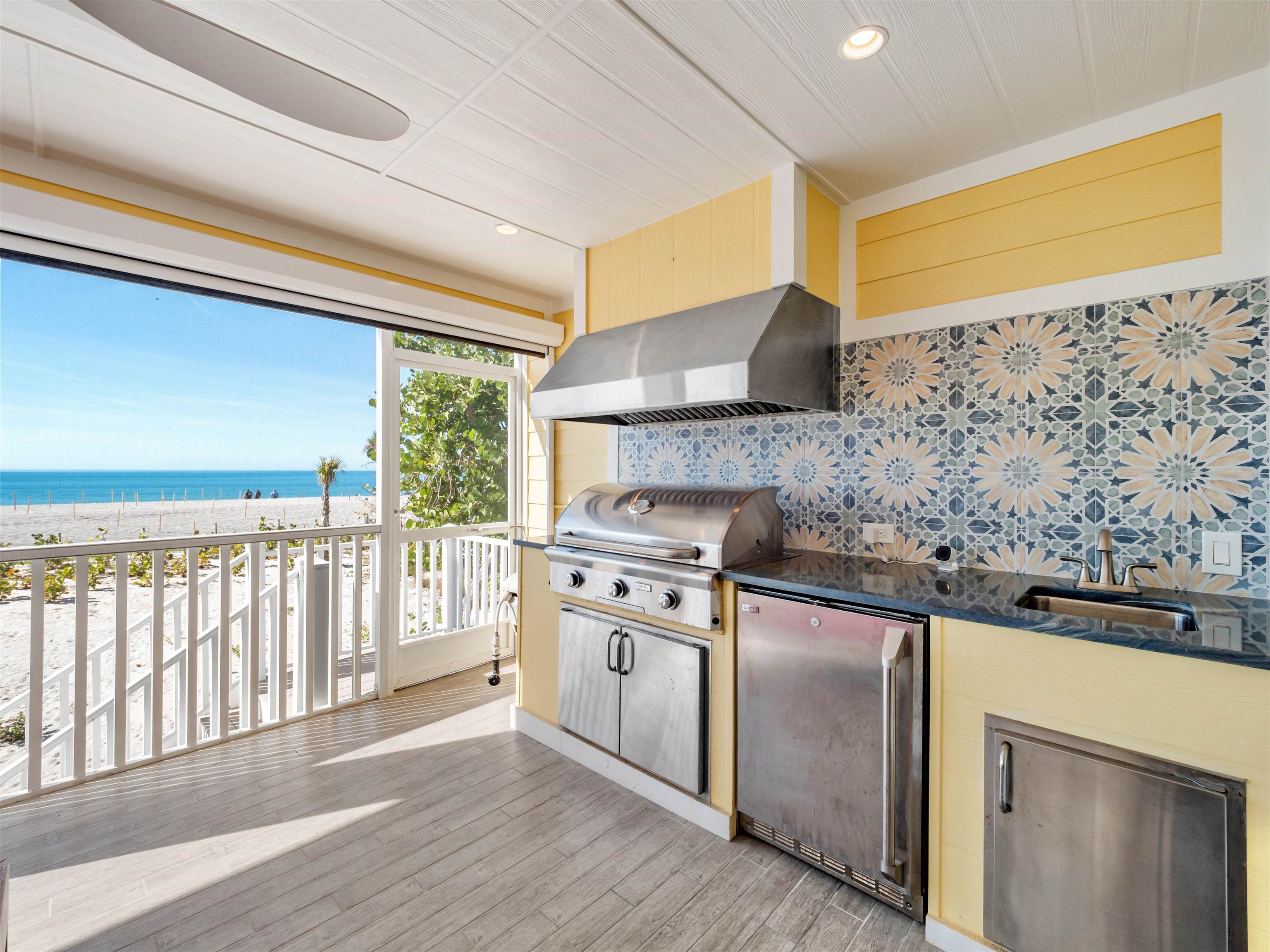 Captiva, Florida, 33924, United States, 2 Bedrooms Bedrooms, ,0.1 BathroomBathrooms,Residential,For Sale,2013459