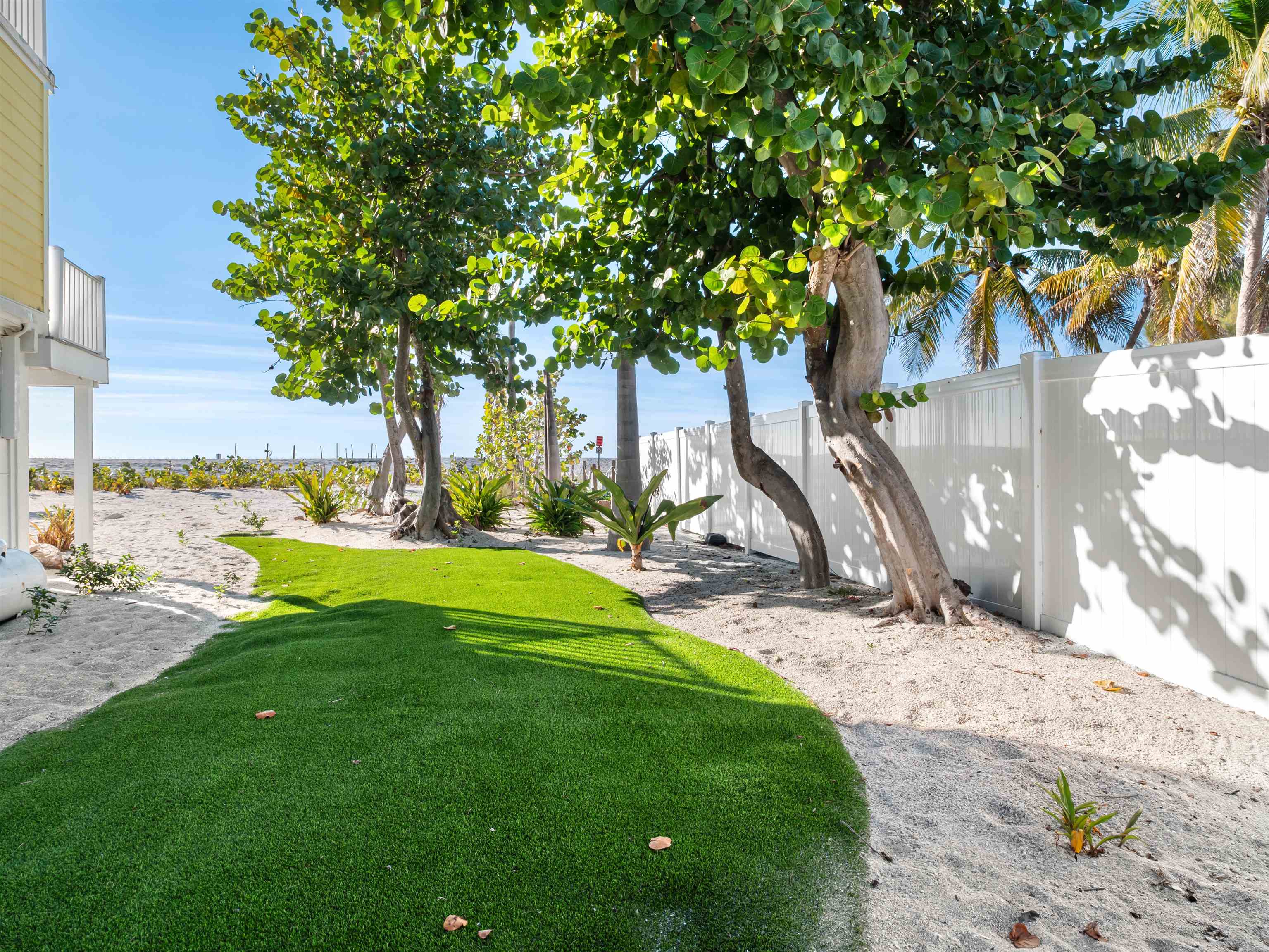 Captiva, Florida, 33924, United States, 2 Bedrooms Bedrooms, ,0.1 BathroomBathrooms,Residential,For Sale,2013459