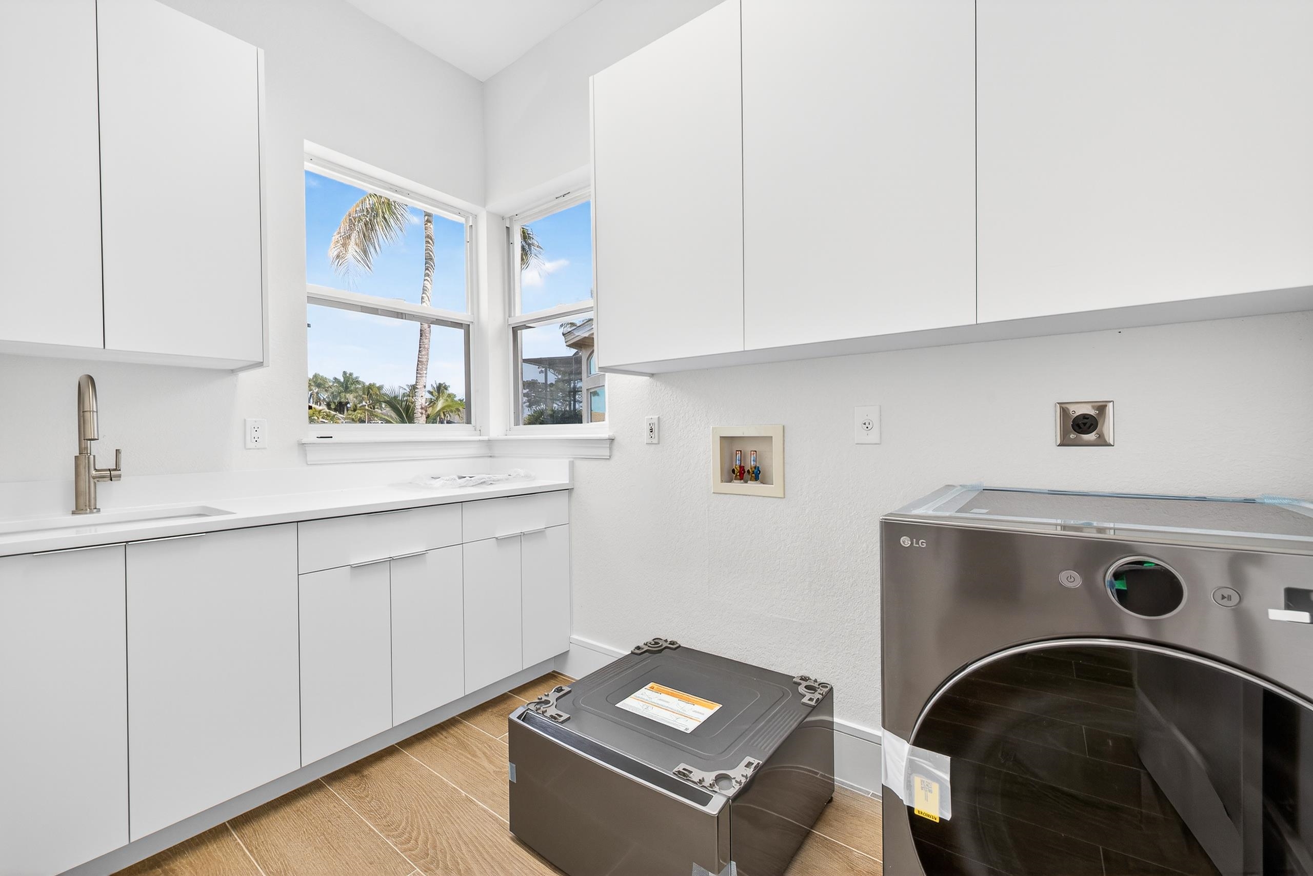 Fort Myers, Florida, 33908, United States, 4 Bedrooms Bedrooms, ,0.1 BathroomBathrooms,Residential,For Sale,2014628