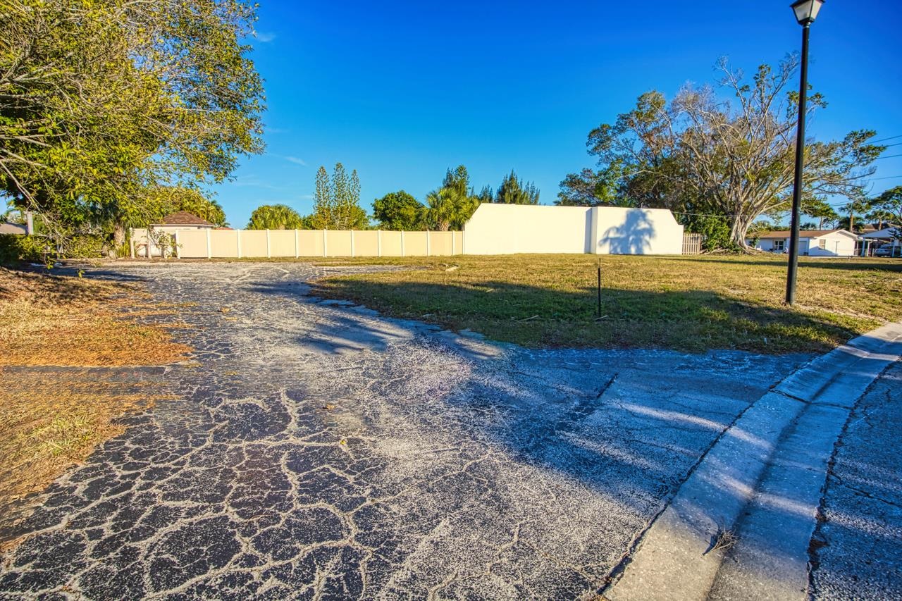 11780 Iona Rd, Fort Myers, FL, 33908, US, ,Residential,For Sale,11780 Iona Rd,2260159SAN
