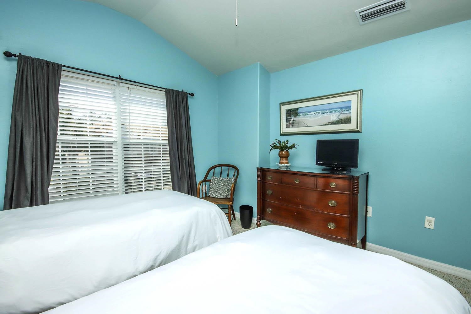 Welcome to the highly desirable Majestic Palms community in the heart – image 11