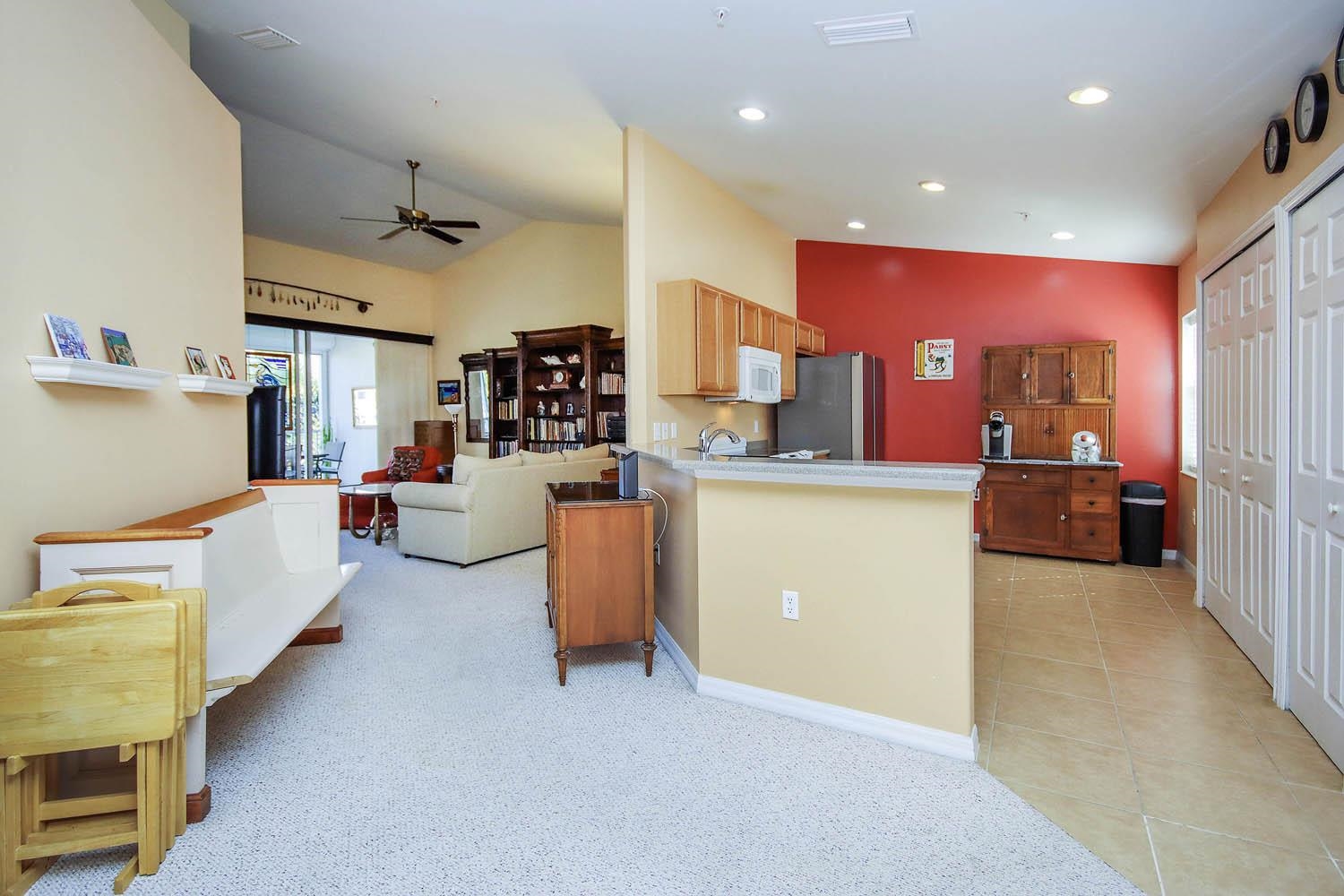 Welcome to the highly desirable Majestic Palms community in the heart – image 5