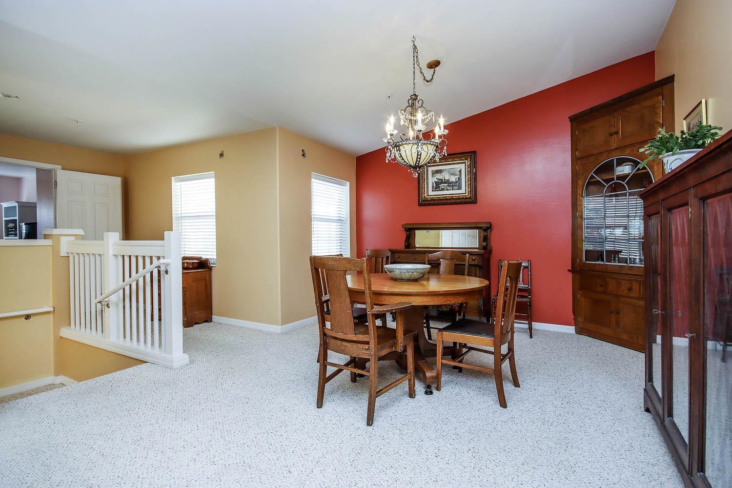 Welcome to the highly desirable Majestic Palms community in the heart – image 1