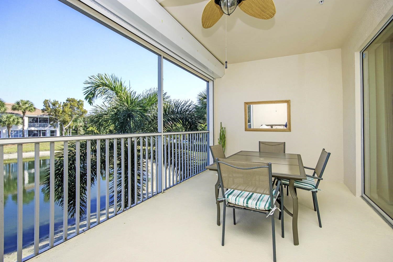 Welcome to the highly desirable Majestic Palms community in the heart – image 22