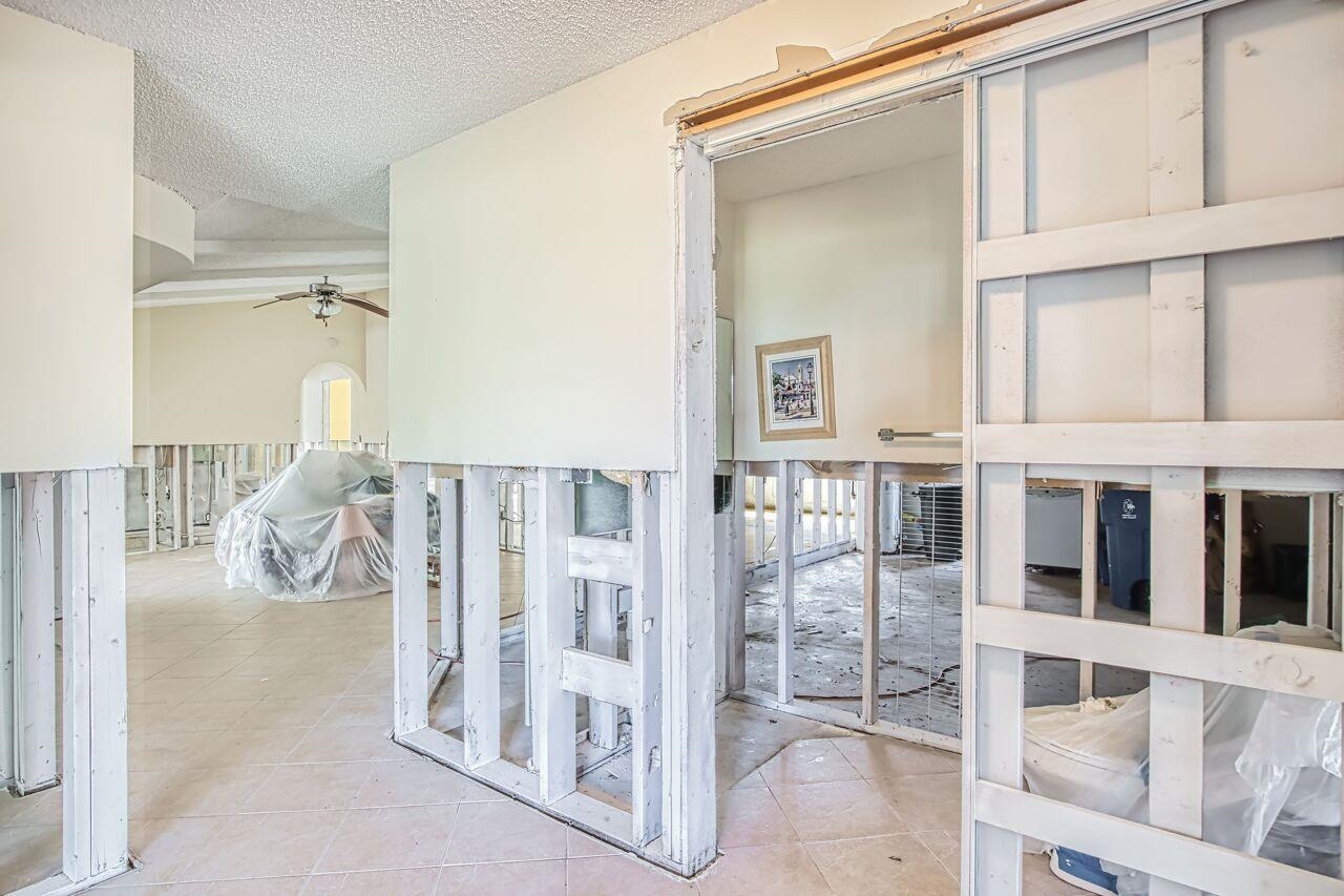 Fort Myers, FL, US, 3 Bedrooms Bedrooms, ,Residential,For Sale,14922 Bonaire Circle,2260264SAN