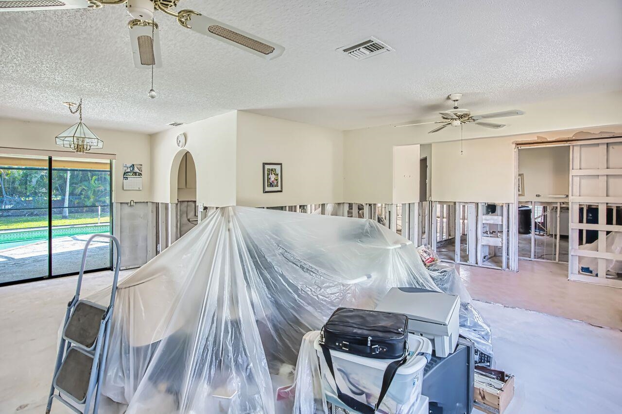 Fort Myers, FL, US, 3 Bedrooms Bedrooms, ,Residential,For Sale,14922 Bonaire Circle,2260264SAN