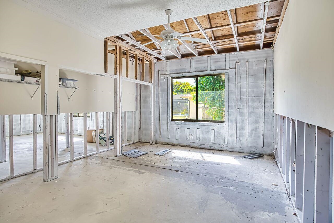 Fort Myers, FL, US, 3 Bedrooms Bedrooms, ,Residential,For Sale,14922 Bonaire Circle,2260264SAN