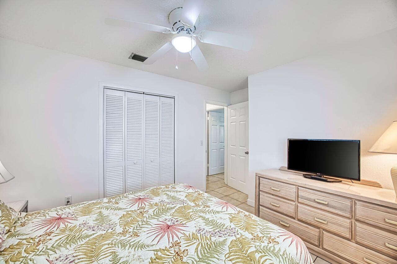 Excellent opportunity in the highly desirable Iona / McGregor corridor – image 13