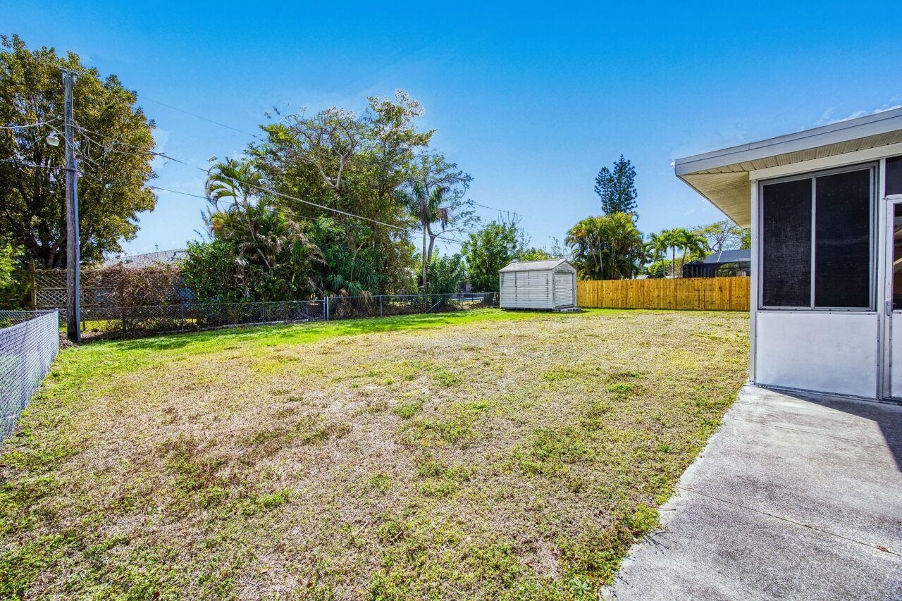 Excellent opportunity in the highly desirable Iona / McGregor corridor – image 7