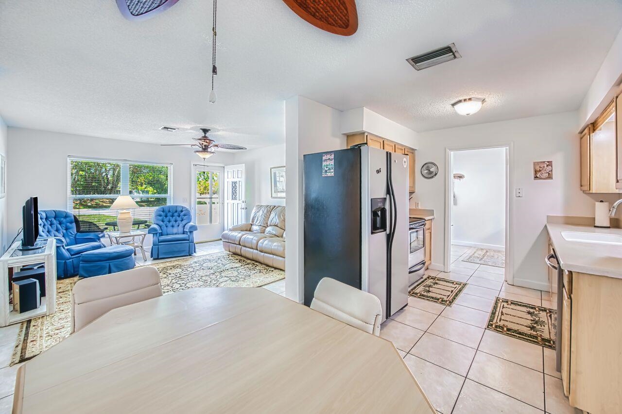 Excellent opportunity in the highly desirable Iona / McGregor corridor – image 22