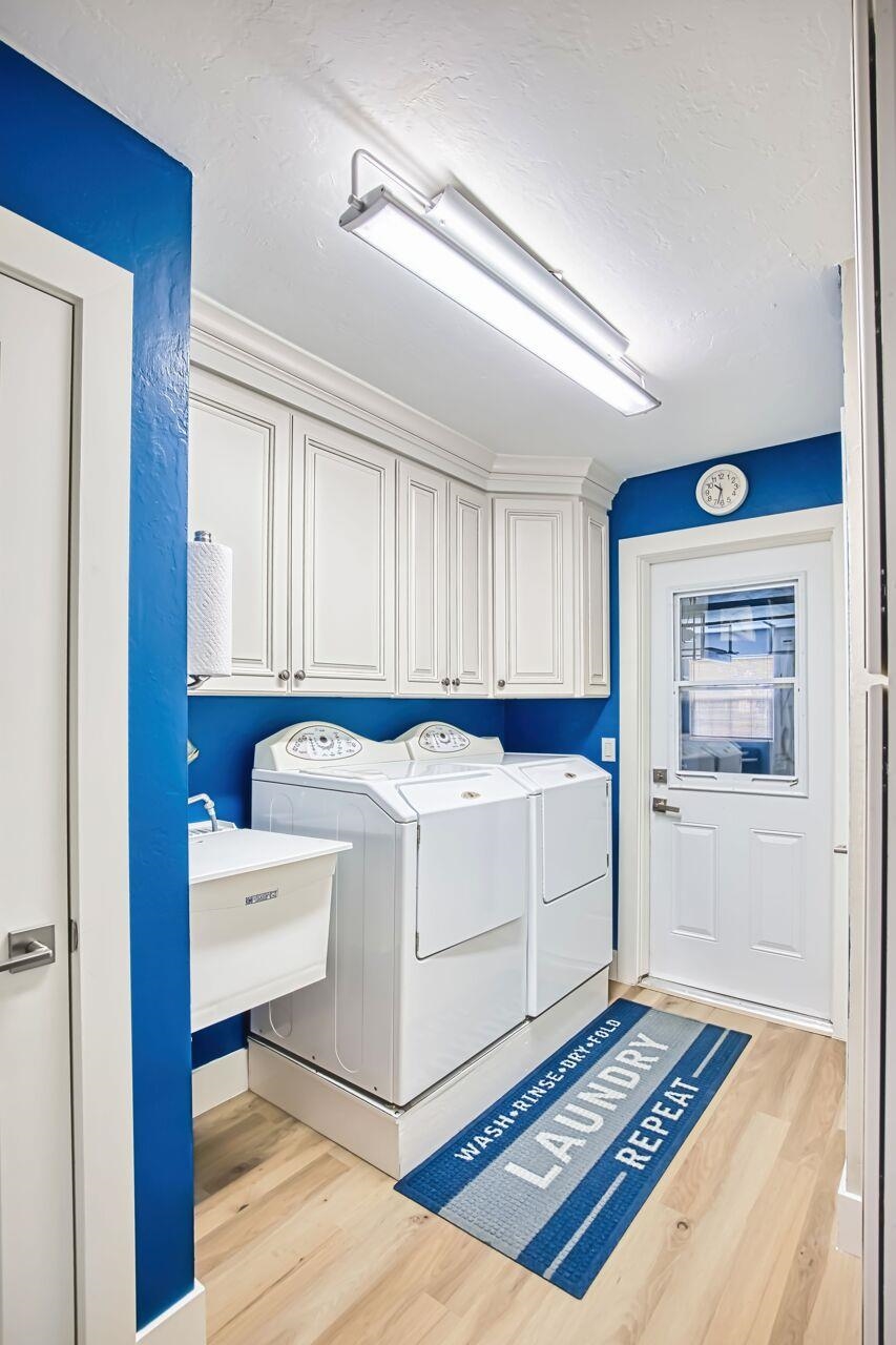 Fort Myers, Florida, 33919, United States, 3 Bedrooms Bedrooms, ,Residential,For Sale,2043293