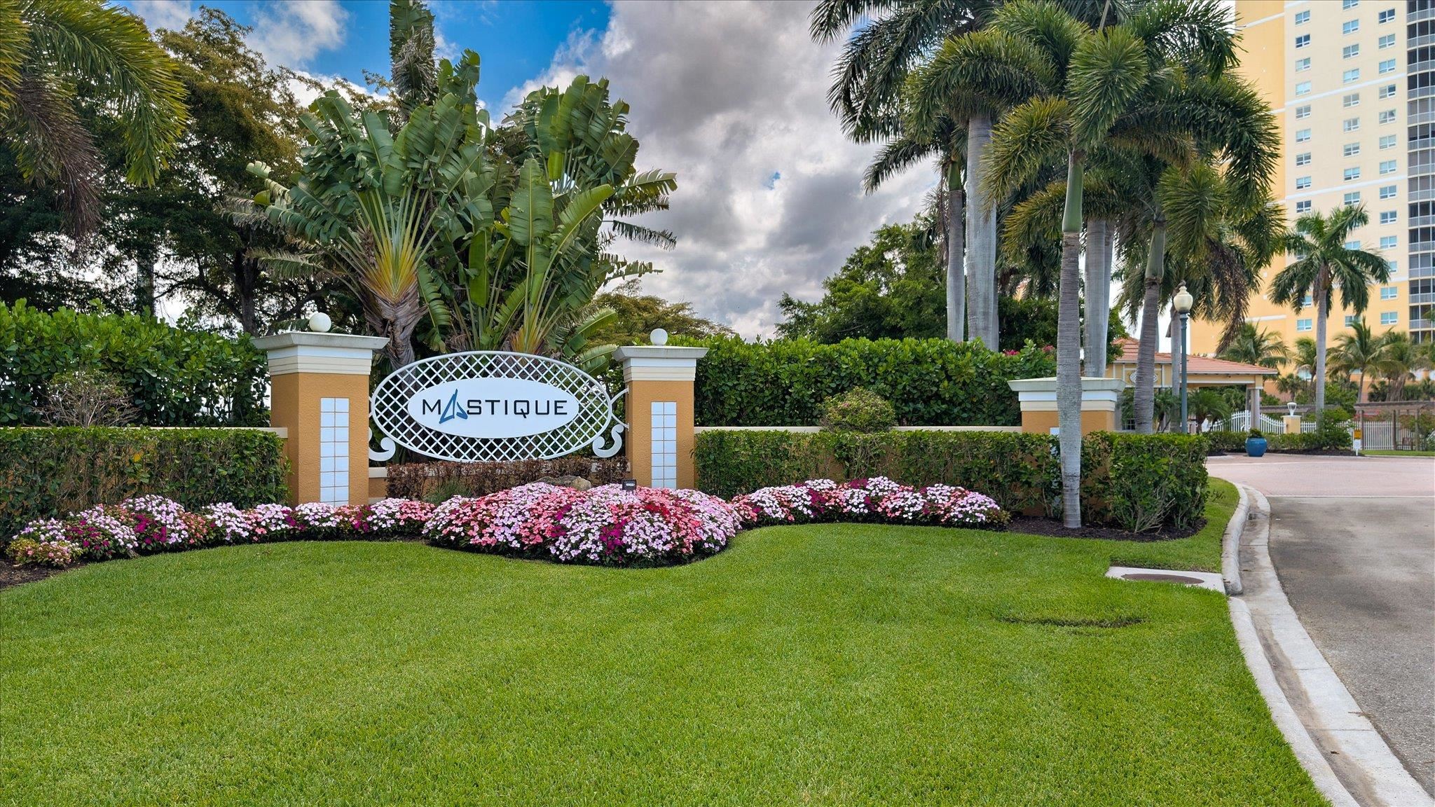 Fort Myers, Florida, 33908, United States, 3 Bedrooms Bedrooms, ,Residential,For Sale,2045847