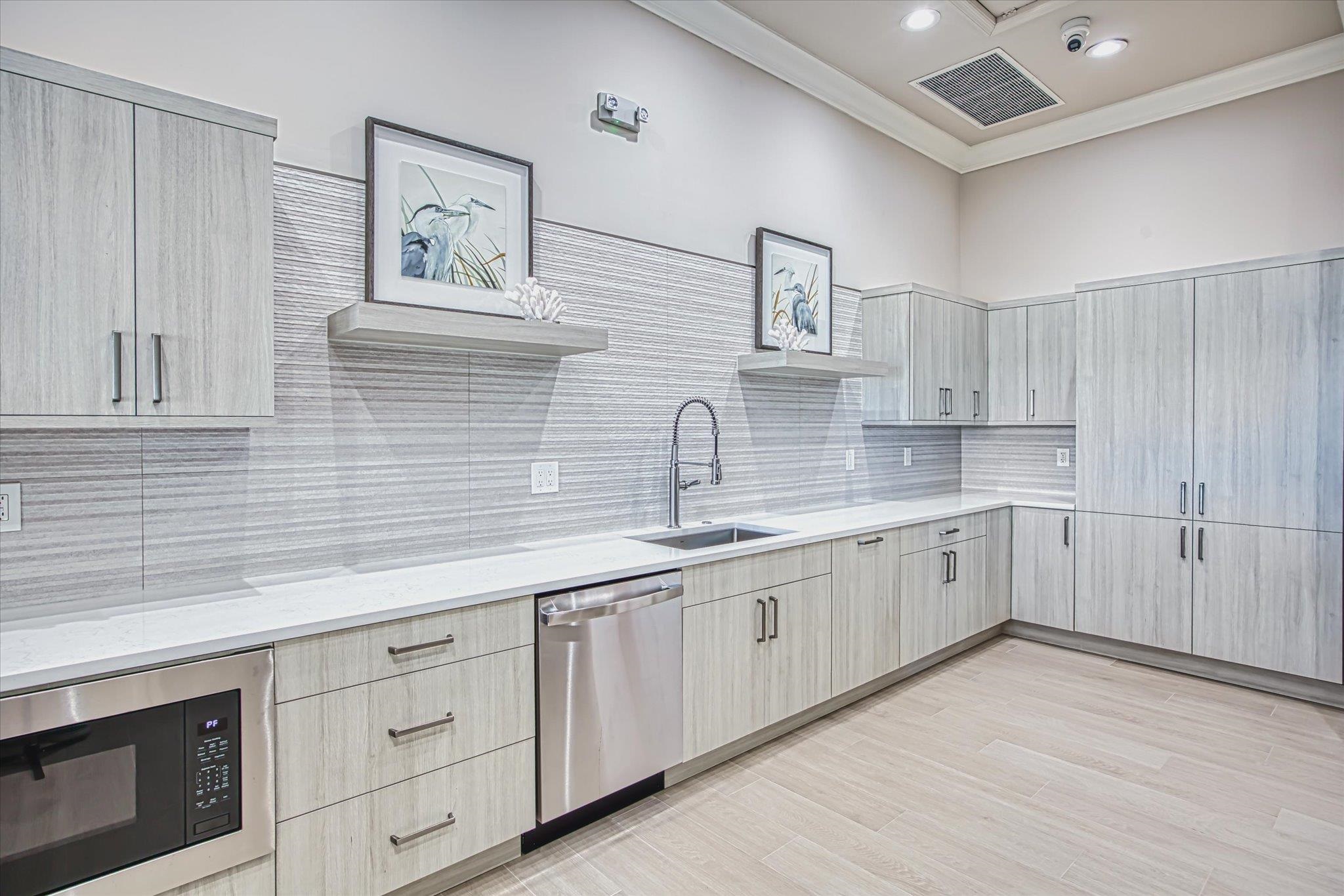 Fort Myers, Florida, 33908, United States, 3 Bedrooms Bedrooms, ,Residential,For Sale,2045847