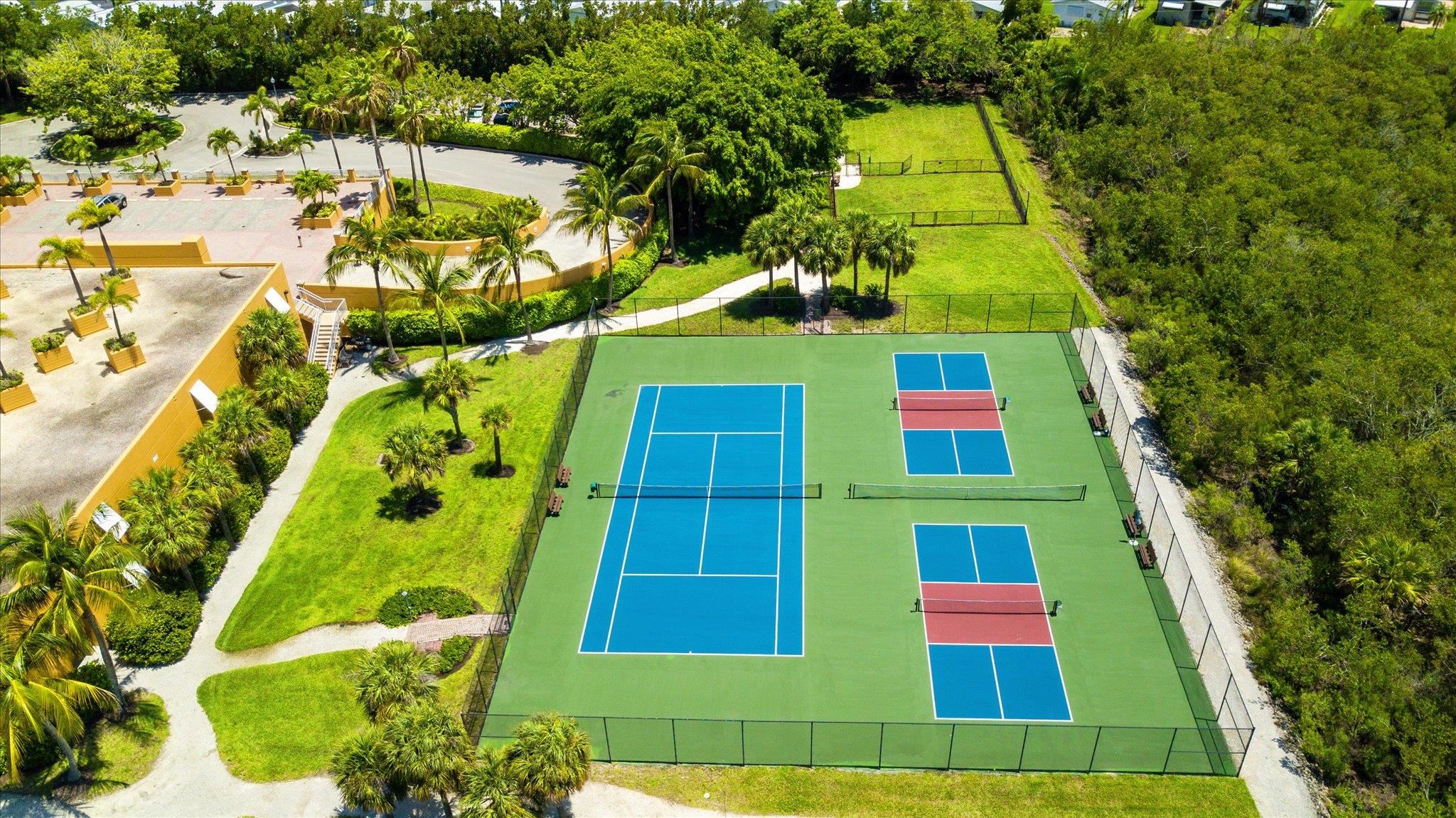 Fort Myers, Florida, 33908, United States, 3 Bedrooms Bedrooms, ,Residential,For Sale,2045847