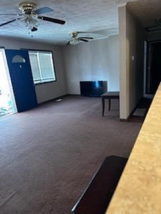 https://zimg.paragon.ice.com/ParagonImages/Property/PH/AABRKY/58394/6/0/0/aae7a3b7f5132547e2307a749562216f/0/cde3f69c9d0a59d6554b3adb951dd8f8/58394-7c79e4ea-8e3f-4a33-805c-ddf876e968c9.JPG