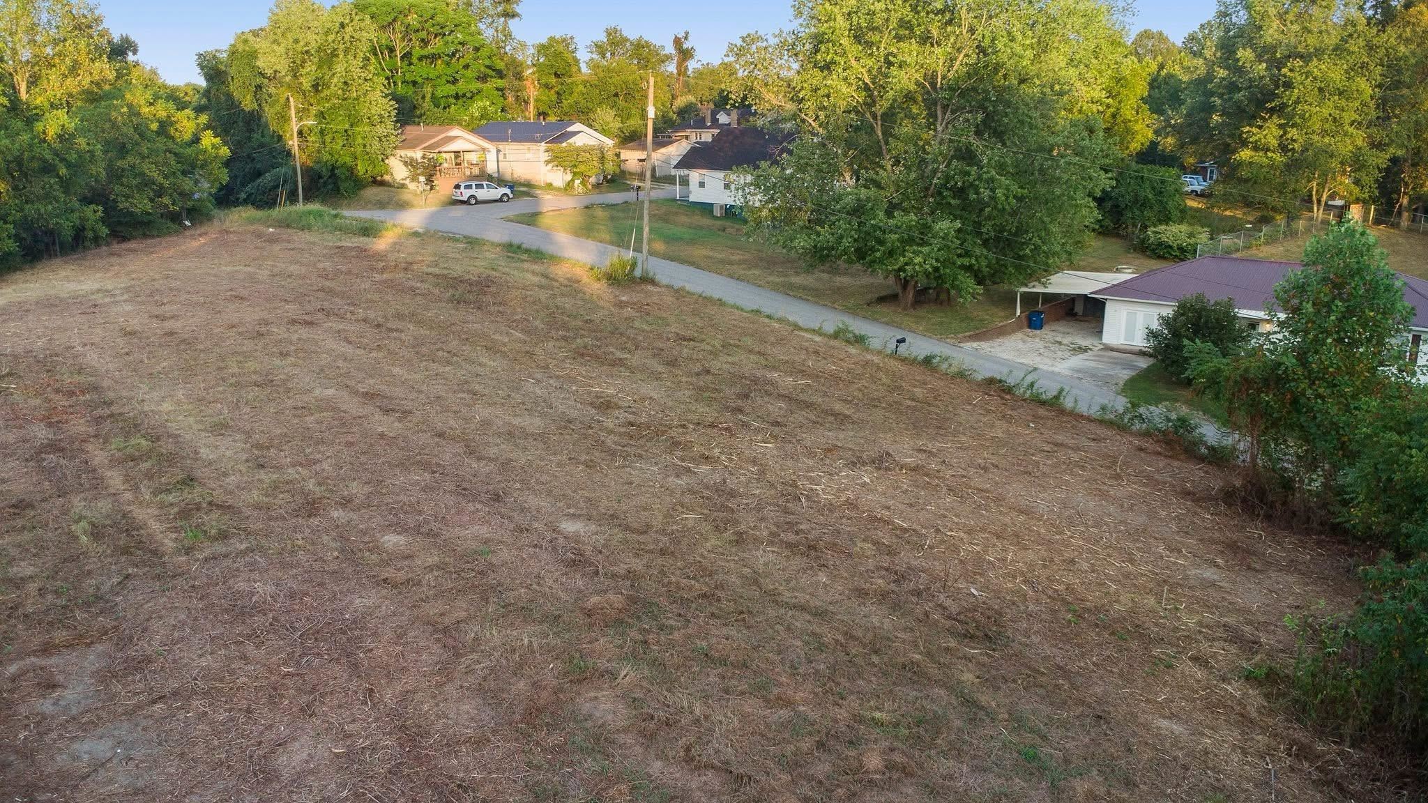 https://zimg.paragon.ice.com/ParagonImages/Property/PH/AABRKY/58915/9/0/0/364e117f584c2d07a4fbc2dabbe0e911/0/59a0592cd0f6a4c9f0c6dd93ad5b6650/58915-5126d313-e7b4-44e0-9405-95343d28b3a3.JPG