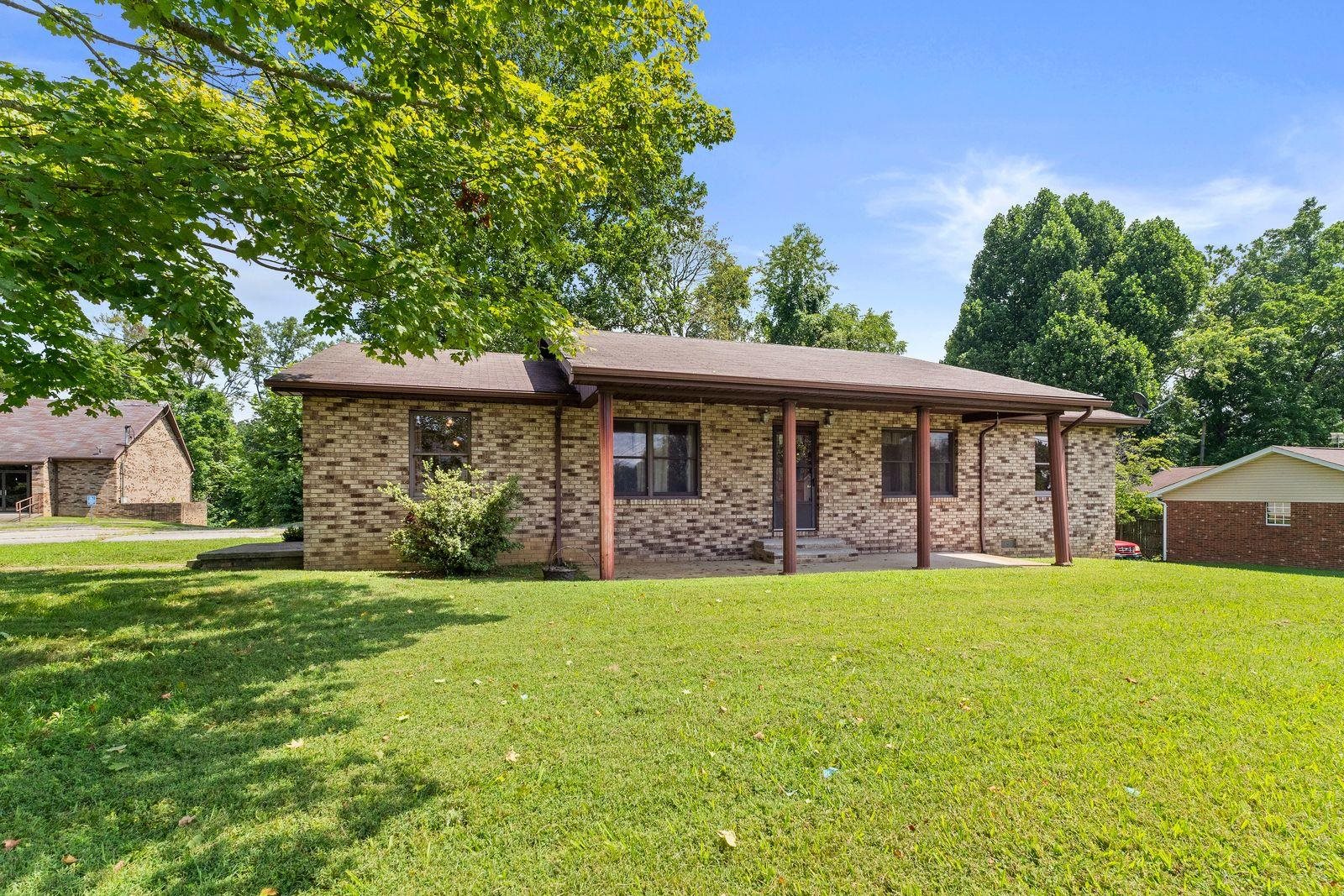 https://zimg.paragon.ice.com/ParagonImages/Property/PH/AABRKY/59182/2/0/0/7d583235d9230fb54ab9e4273b983c6c/0/73544b3a2b276d2f7f36f8bceced3c9d/59182-bf9dadfb-903b-474c-b9e8-e82a14a1521d.JPG