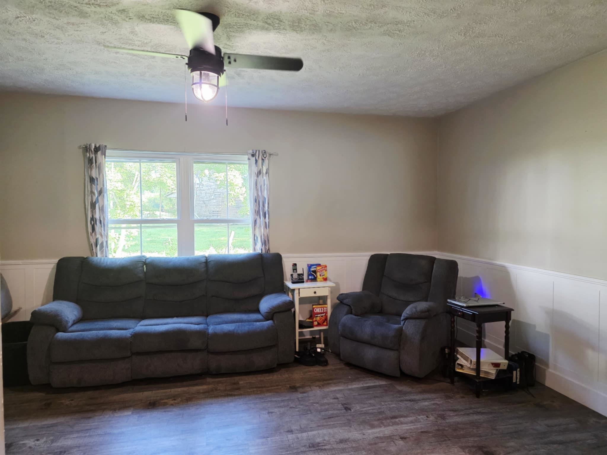 https://zimg.paragon.ice.com/ParagonImages/Property/PH/AABRKY/59200/5/0/0/708ade465fe2eb7ffc1bd67bca0a134b/0/02a07f895f7293f8898a6551694b7fd6/59200-94a98d7e-b950-4a9a-9d25-b555ba69a3de.JPG