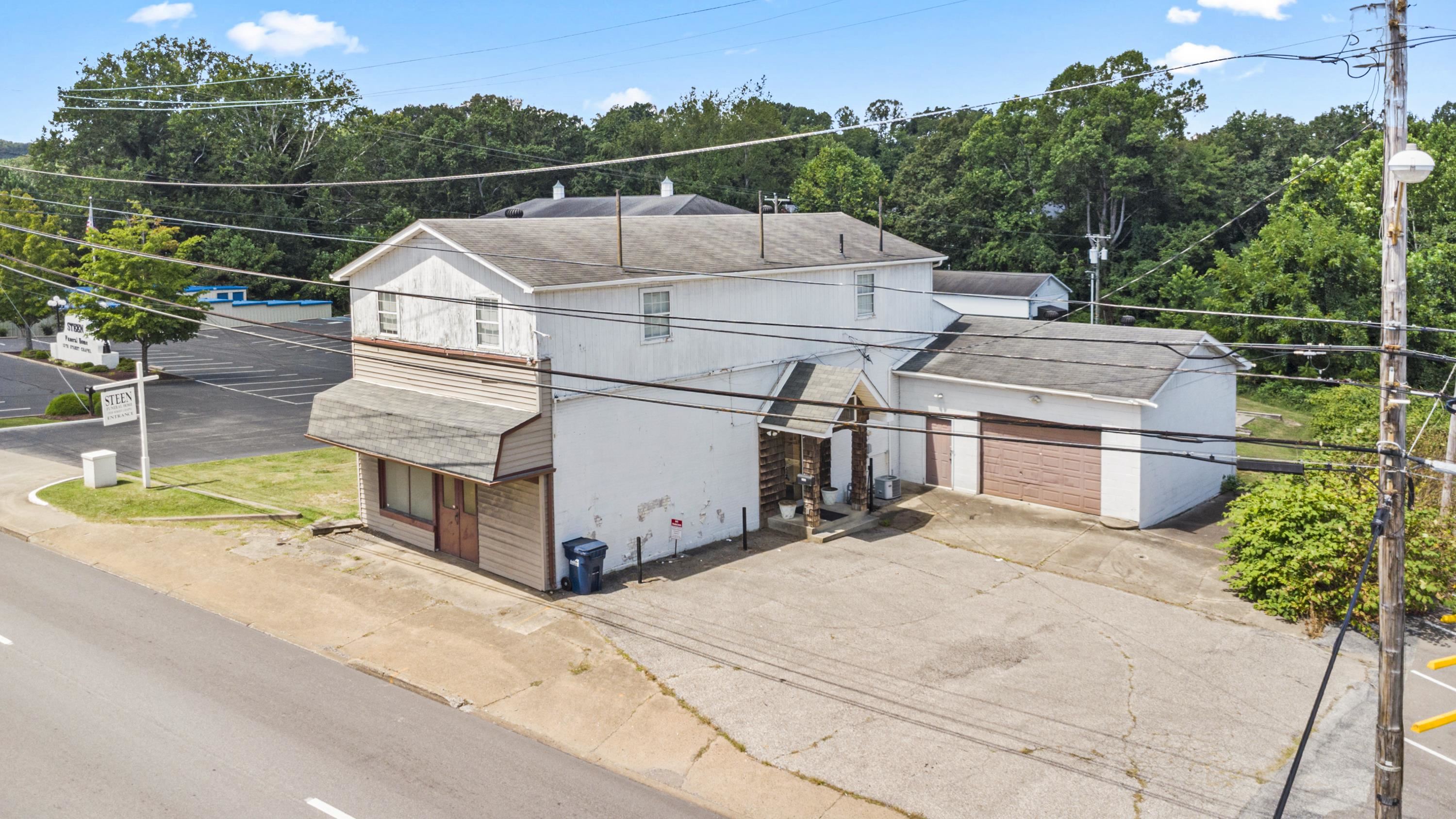 https://zimg.paragon.ice.com/ParagonImages/Property/PH/AABRKY/59266/1/0/0/f9d1580288233e20259bd8210388a9ae/0/edf9acaa6aa43abda4dbebadbdf4b79d/59266-7cbc58f2-a0a7-471c-9e45-537eed2c32aa.JPG