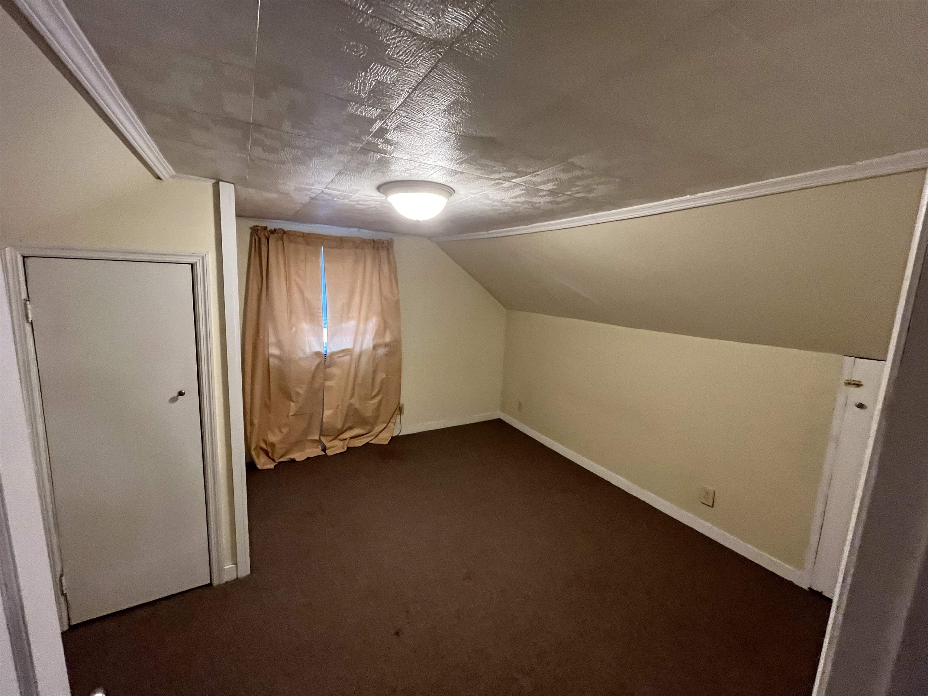 https://zimg.paragon.ice.com/ParagonImages/Property/PH/AABRKY/59357/12/0/0/7557e5fe0b0170a2129aed981baed4db/0/7e3f56e2a12b48aa7767da760a1d8f35/59357-0d7ff97f-420d-4e30-8339-67819bff5c05.JPG