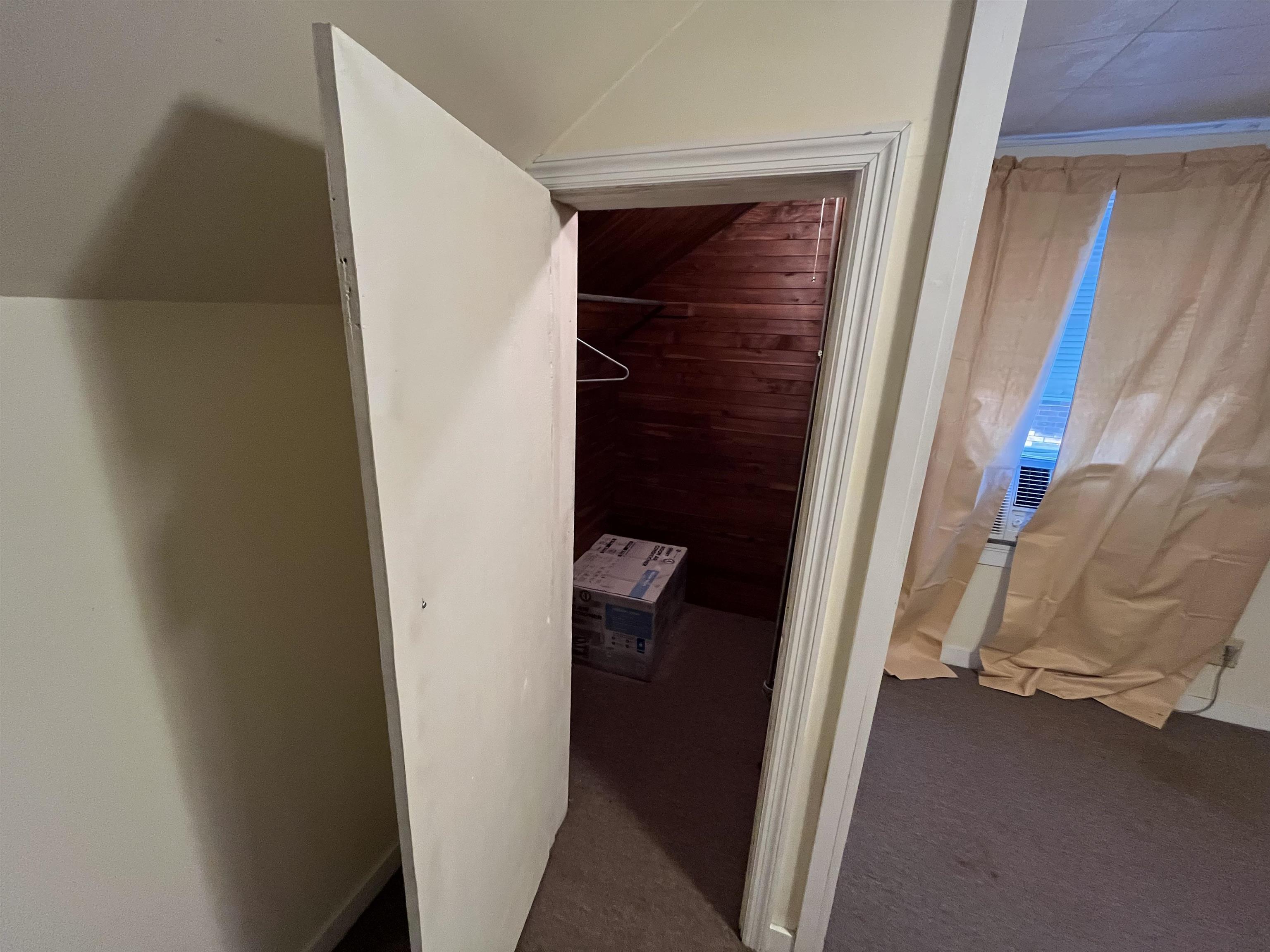 https://zimg.paragon.ice.com/ParagonImages/Property/PH/AABRKY/59357/13/0/0/68866e1b9592dc6435549f17c3e07130/0/7e3f56e2a12b48aa7767da760a1d8f35/59357-d300451b-d469-467d-a96b-1f8cc241512f.JPG