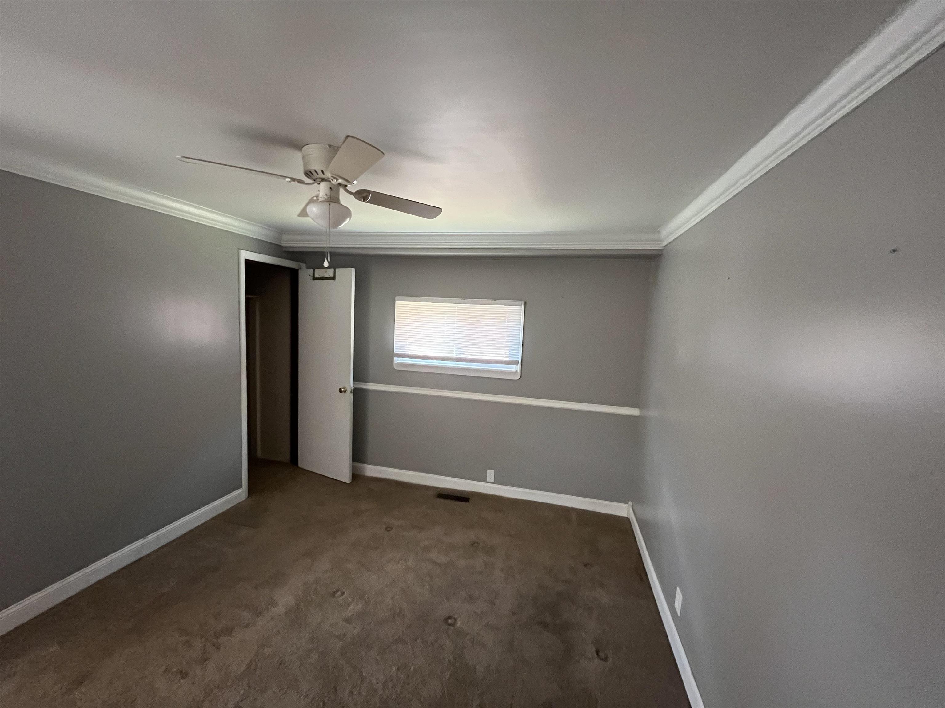 https://zimg.paragon.ice.com/ParagonImages/Property/PH/AABRKY/59357/8/0/0/7b7e1cd19ab4269fba5646ad167feded/0/7e3f56e2a12b48aa7767da760a1d8f35/59357-956481e9-fe58-4d13-87a5-35fae5d5086e.JPG