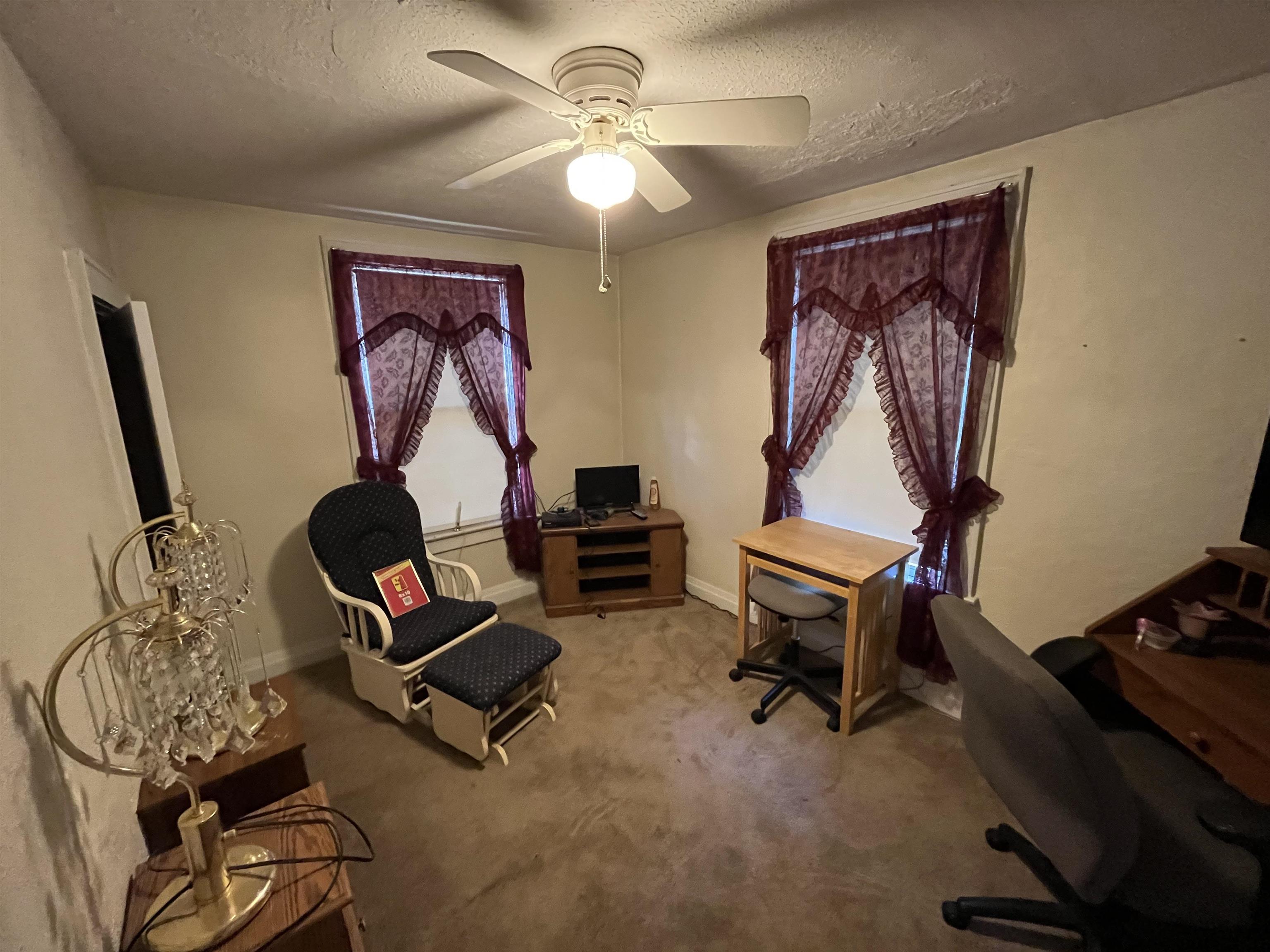 https://zimg.paragon.ice.com/ParagonImages/Property/PH/AABRKY/59357/9/0/0/24efae85aa259a66a945ec5a5e5029df/0/7e3f56e2a12b48aa7767da760a1d8f35/59357-5bf22f8a-adcd-46d0-9932-320fbdbb0cbe.JPG