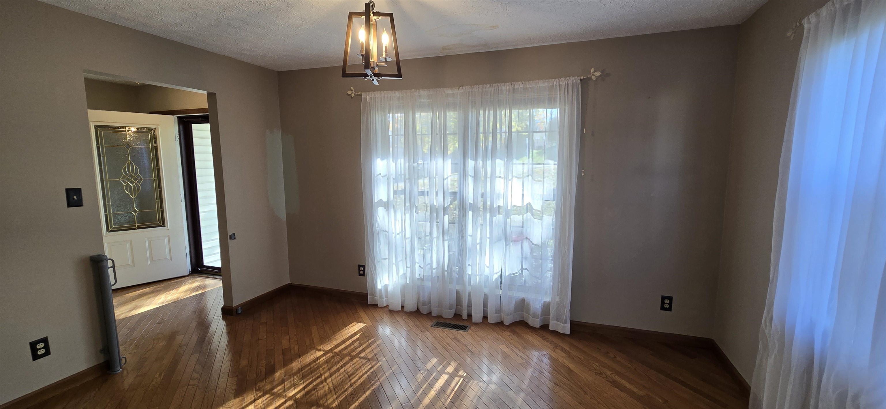 611 Avery Ct