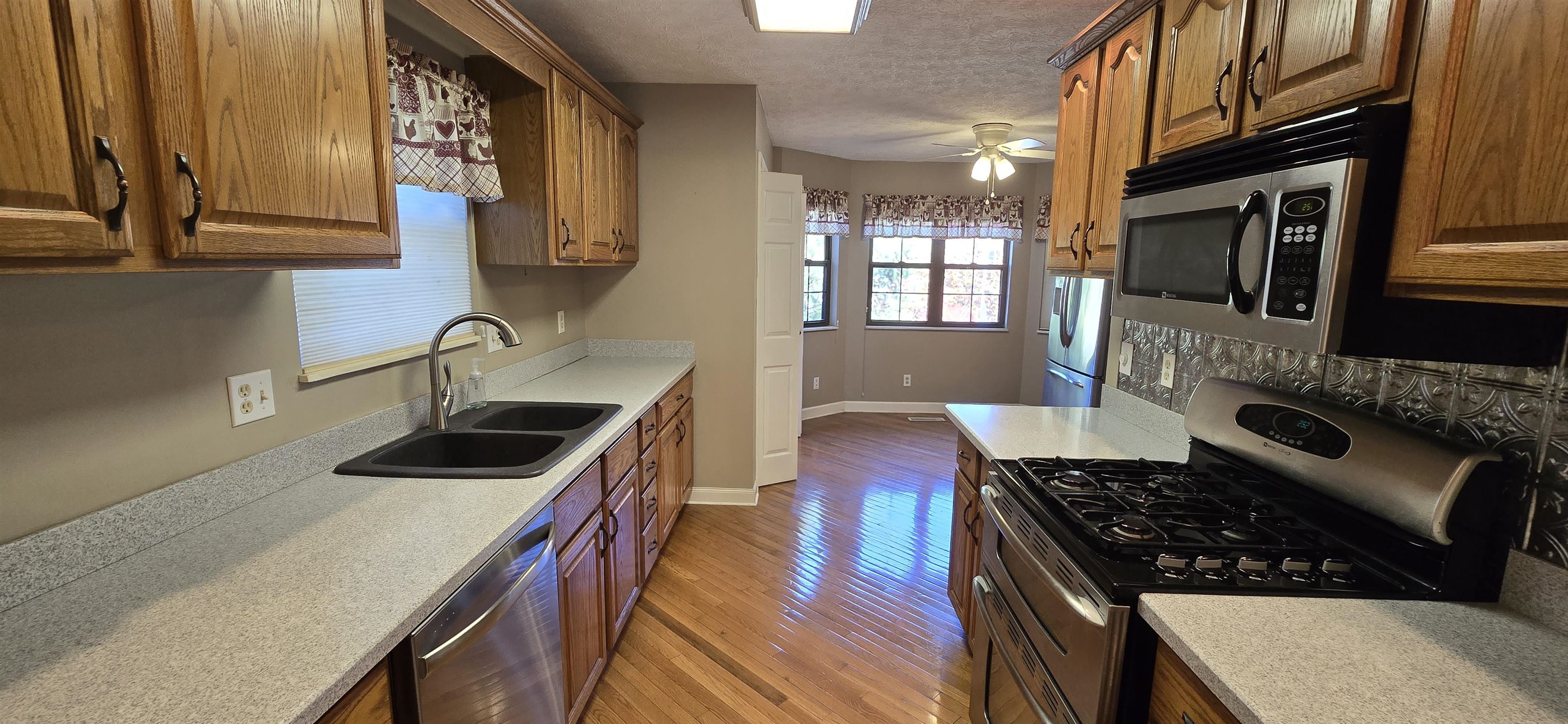 611 Avery Ct
