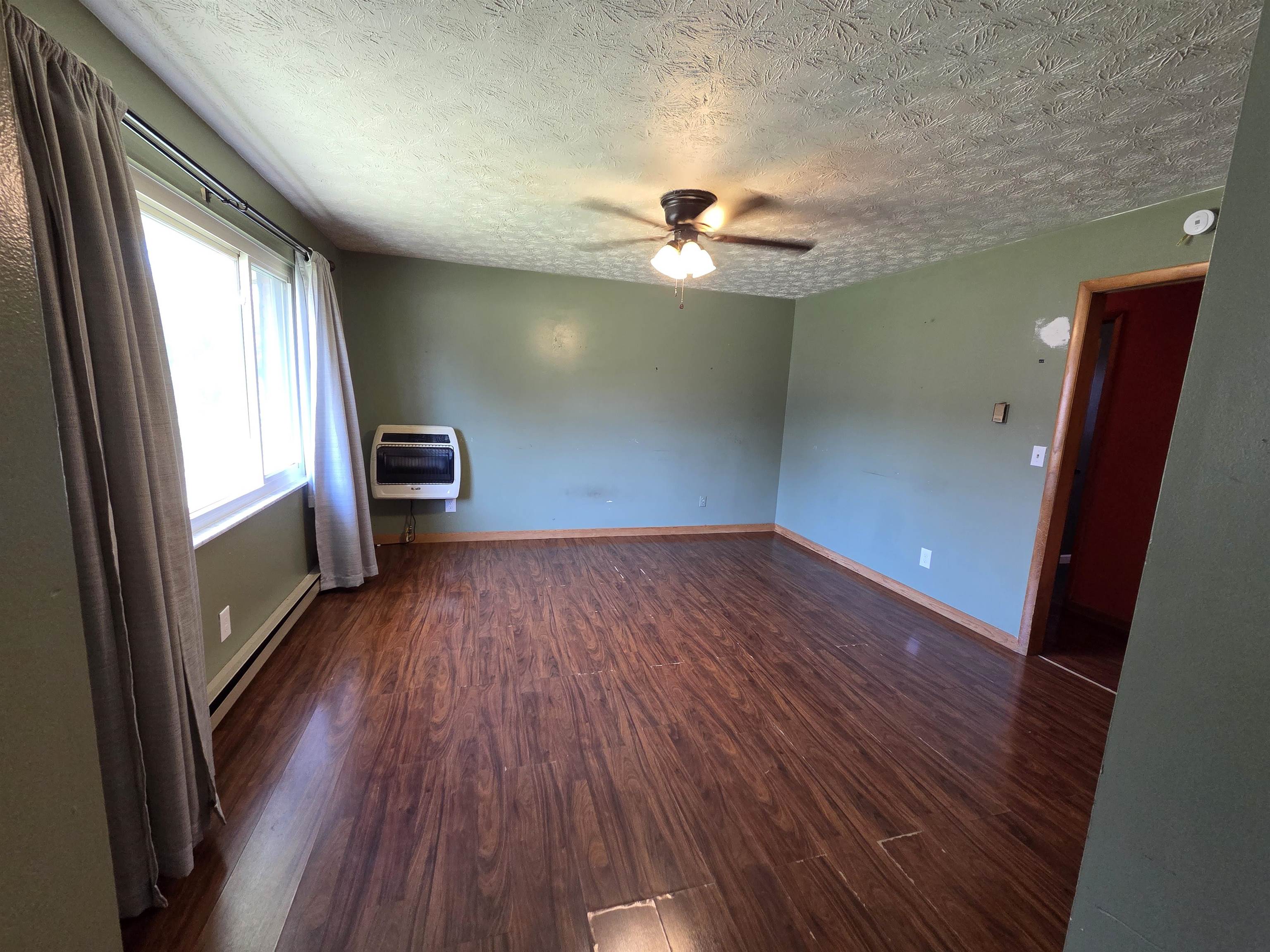 https://zimg.paragon.ice.com/ParagonImages/Property/PH/AABRKY/59539/6/0/0/8ca2357a9c51ae63da2e59cdb77349e9/0/b231ce30b29e40d54096f5bccb1bc3b0/59539-0a80dec5-e904-4076-8999-0e2803059509.JPG