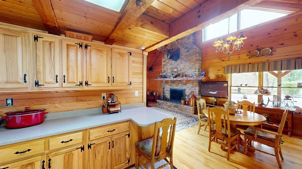 https://zimg.paragon.ice.com/ParagonImages/Property/PH/AABRKY/59579/11/0/0/e6730cee45ccc182f74e5366723739f9/0/da93dea1351684e6d4a995a4f8bcd49f/59579-6a3664bc-c73d-48aa-b8a6-9a1f814b4c75.JPG