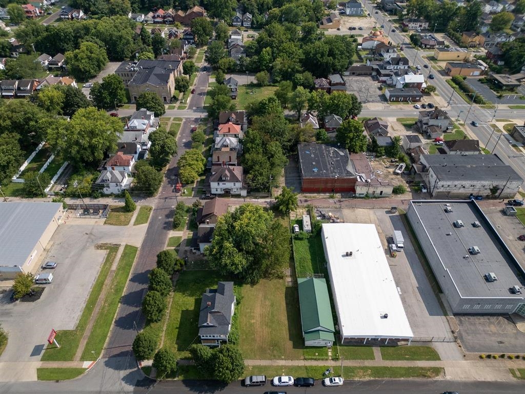 https://zimg.paragon.ice.com/ParagonImages/Property/PH/AABRKY/59624/2/0/0/d0663e615bd122a796275ca05a5bf560/0/5e3e9eb8cabd2ce02c13b631acd7bab4/59624-32f82e2a-a3e2-4488-9a55-dffa07a8c84c.JPG