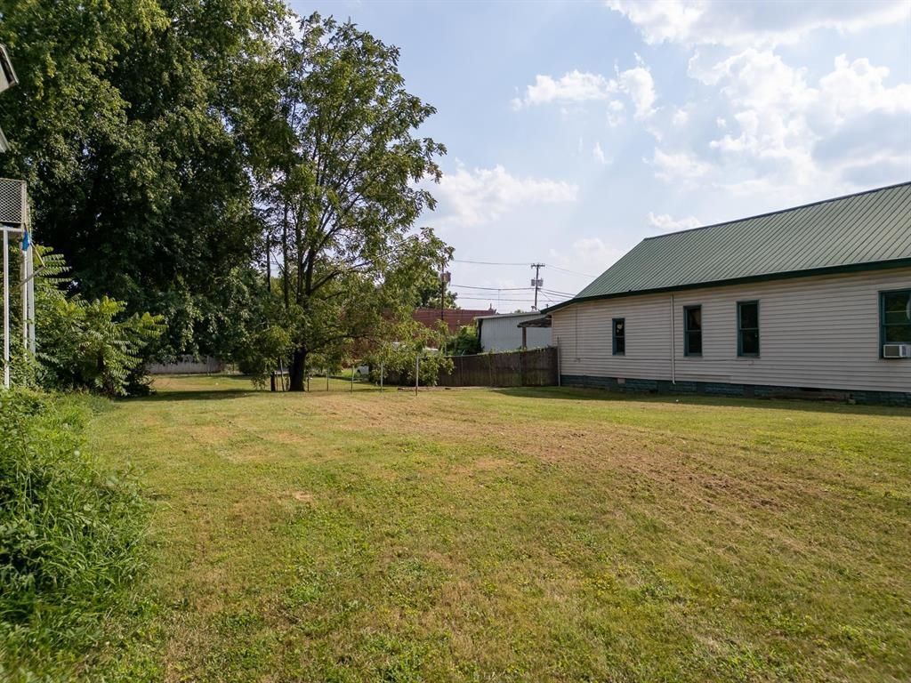 https://zimg.paragon.ice.com/ParagonImages/Property/PH/AABRKY/59624/5/0/0/0b2e2a3fef08f057d12fea6692585e34/0/5e3e9eb8cabd2ce02c13b631acd7bab4/59624-f36e621c-46b6-4ed7-bfca-9155931cc273.JPG