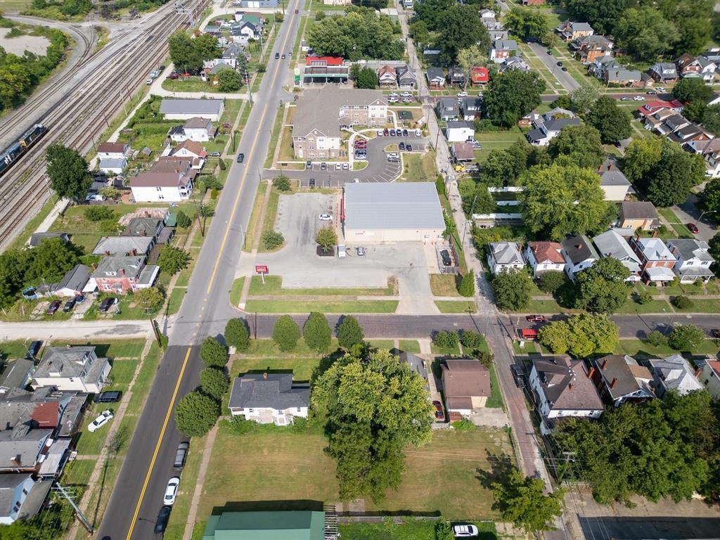 https://zimg.paragon.ice.com/ParagonImages/Property/PH/AABRKY/59624/7/0/0/82f420db1c049a20a67013eb1897810f/0/5e3e9eb8cabd2ce02c13b631acd7bab4/59624-4d1f7d61-4c8a-438d-8e15-1443cba70267.JPG
