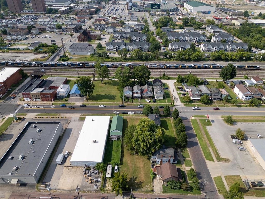 https://zimg.paragon.ice.com/ParagonImages/Property/PH/AABRKY/59624/9/0/0/1449ffe716044a6dd4a45d16e5fcf6ec/0/5e3e9eb8cabd2ce02c13b631acd7bab4/59624-6ddf47ad-0172-4f95-9a04-9221a4a4f18e.JPG
