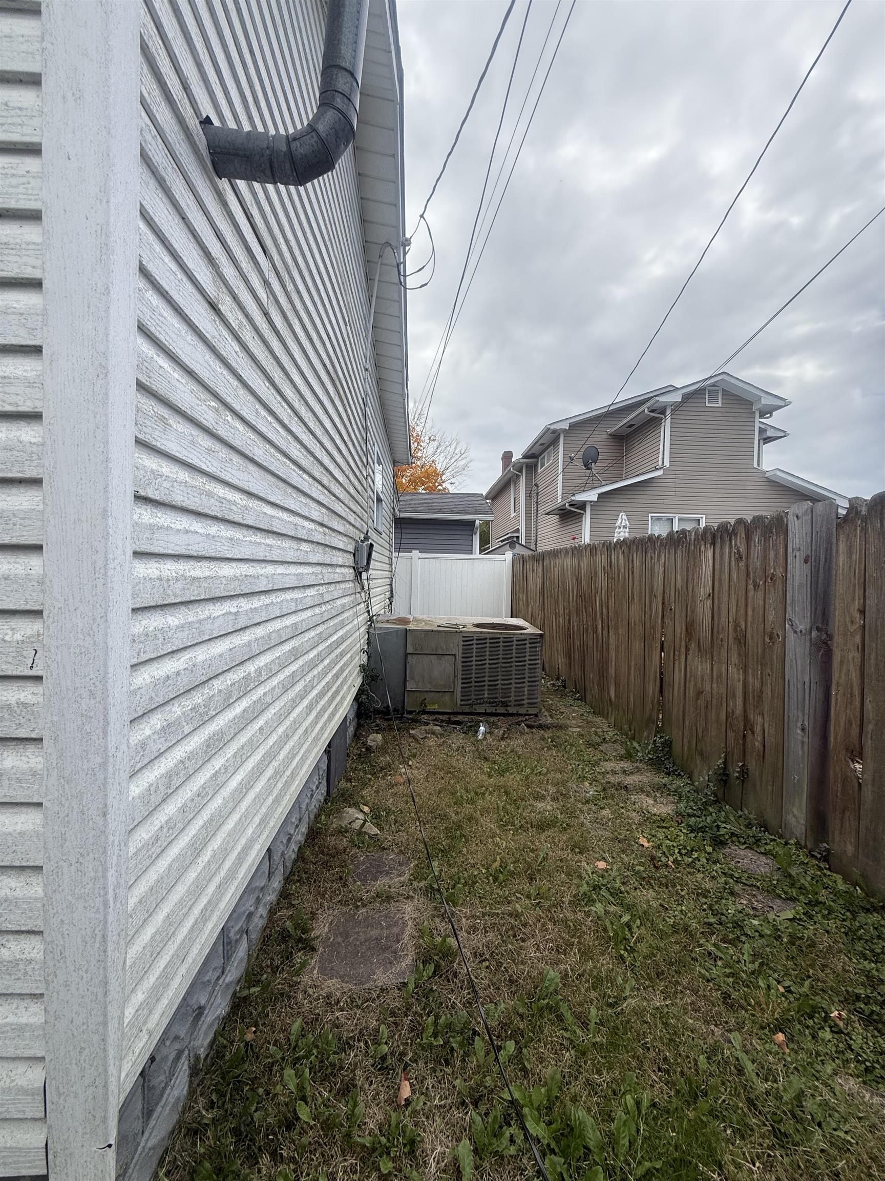 https://zimg.paragon.ice.com/ParagonImages/Property/PH/AABRKY/59682/11/0/0/627dfee3d42f20a40ef467193858525b/0/32e4faacdc418672163cc831b26d73e1/59682-b5873f31-cf6a-488b-9cdb-4da363fb74a4.JPG