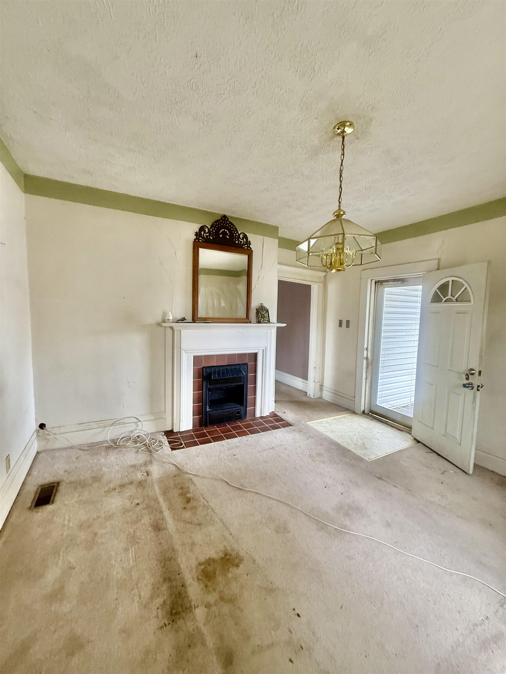 https://zimg.paragon.ice.com/ParagonImages/Property/PH/AABRKY/59682/3/0/0/c05d849bba3a8882b3d90327bcf468ab/0/32e4faacdc418672163cc831b26d73e1/59682-609280f2-cdc9-40b3-9760-02f792d31bba.JPG