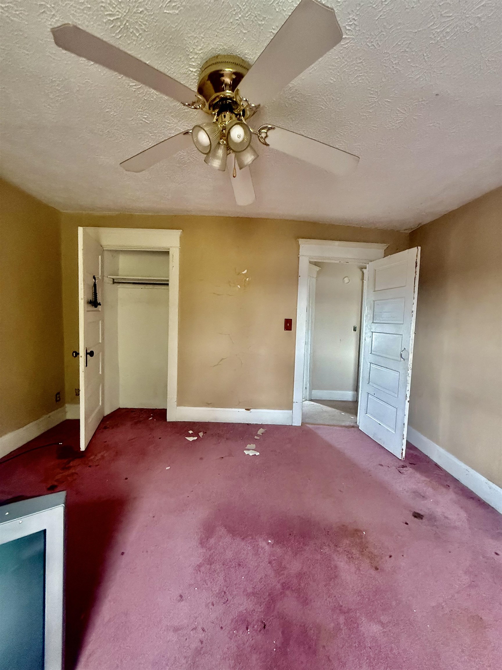 https://zimg.paragon.ice.com/ParagonImages/Property/PH/AABRKY/59682/7/0/0/1d32569310b08b8f2ac628e42e586c13/0/32e4faacdc418672163cc831b26d73e1/59682-a6df7d26-d959-44bb-b440-99cf3f897bea.JPG