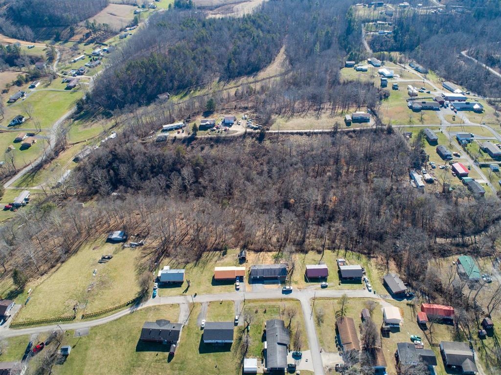 https://zimg.paragon.ice.com/ParagonImages/Property/PH/AABRKY/59722/5/0/0/b353745fe947769b9258e0791d2d18f1/0/20dd07f4cedba91a53f076c2d8a9d797/59722-b1fce21d-b99e-4c09-970c-ab9b58075486.JPG