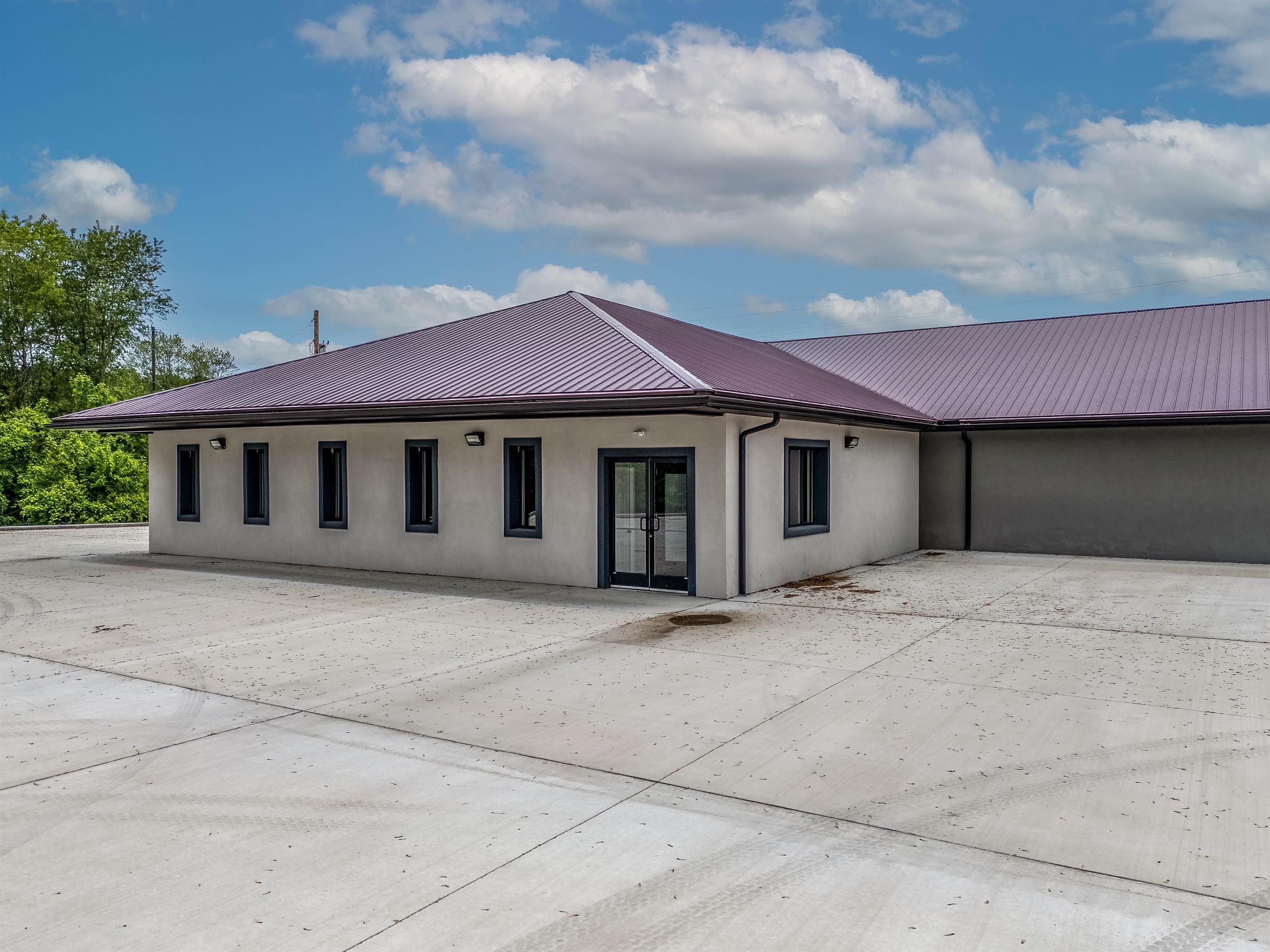 https://zimg.paragon.ice.com/ParagonImages/Property/PH/AABRKY/59742/5/0/0/453d57bef6a51434482e05ab17b3a9b1/0/f29cfe7e6e23992a89e24ce97139eaec/59742-66c37294-aa15-4607-8c1c-336b5319168c.JPG