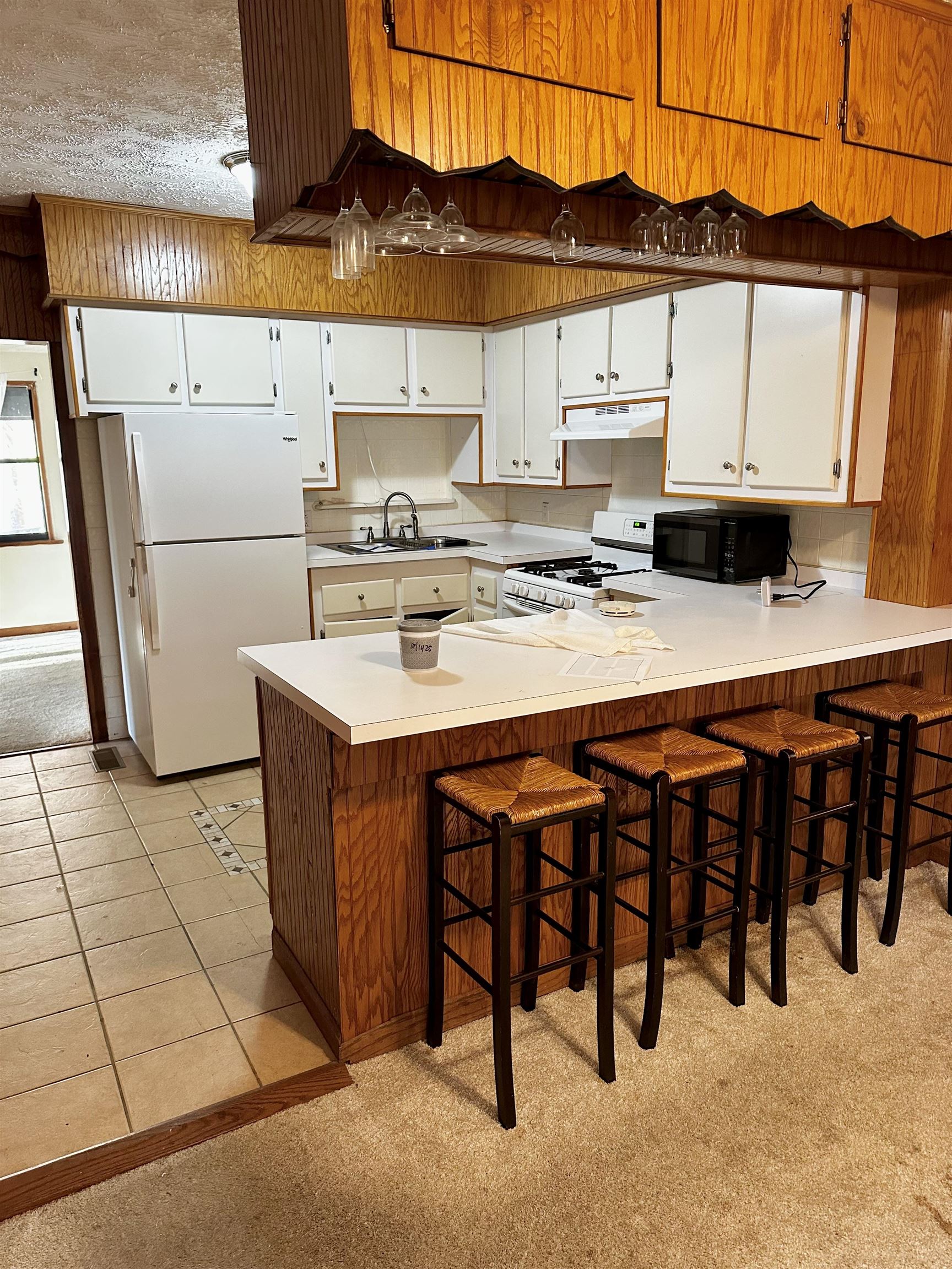https://zimg.paragon.ice.com/ParagonImages/Property/PH/AABRKY/59788/8/0/0/e947fa9cae4ca8e439ca6657c2cfbfd8/0/37b9d4bf6e8e084017e544c4bde85fc8/59788-dd5cd439-4cbd-4799-b5d6-416ff38c52fe.JPG