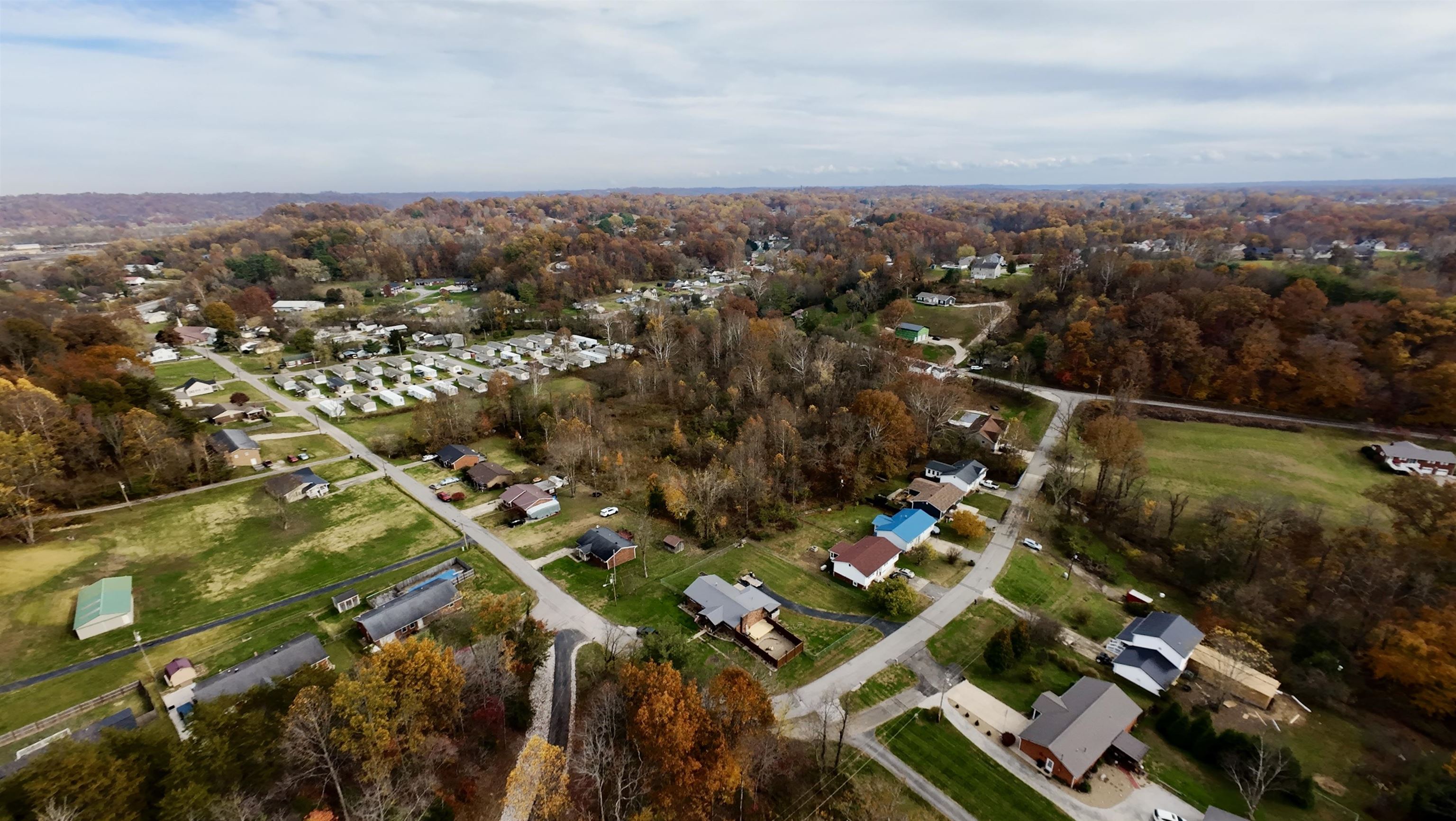 https://zimg.paragon.ice.com/ParagonImages/Property/PH/AABRKY/59813/6/0/0/d7d7f0e700f9b94748bfff1058b7c7ad/0/38e70cc6fe89762d29e73c921fd163d2/59813-aefc8f27-39da-4b91-a186-c6b748de6153.JPG