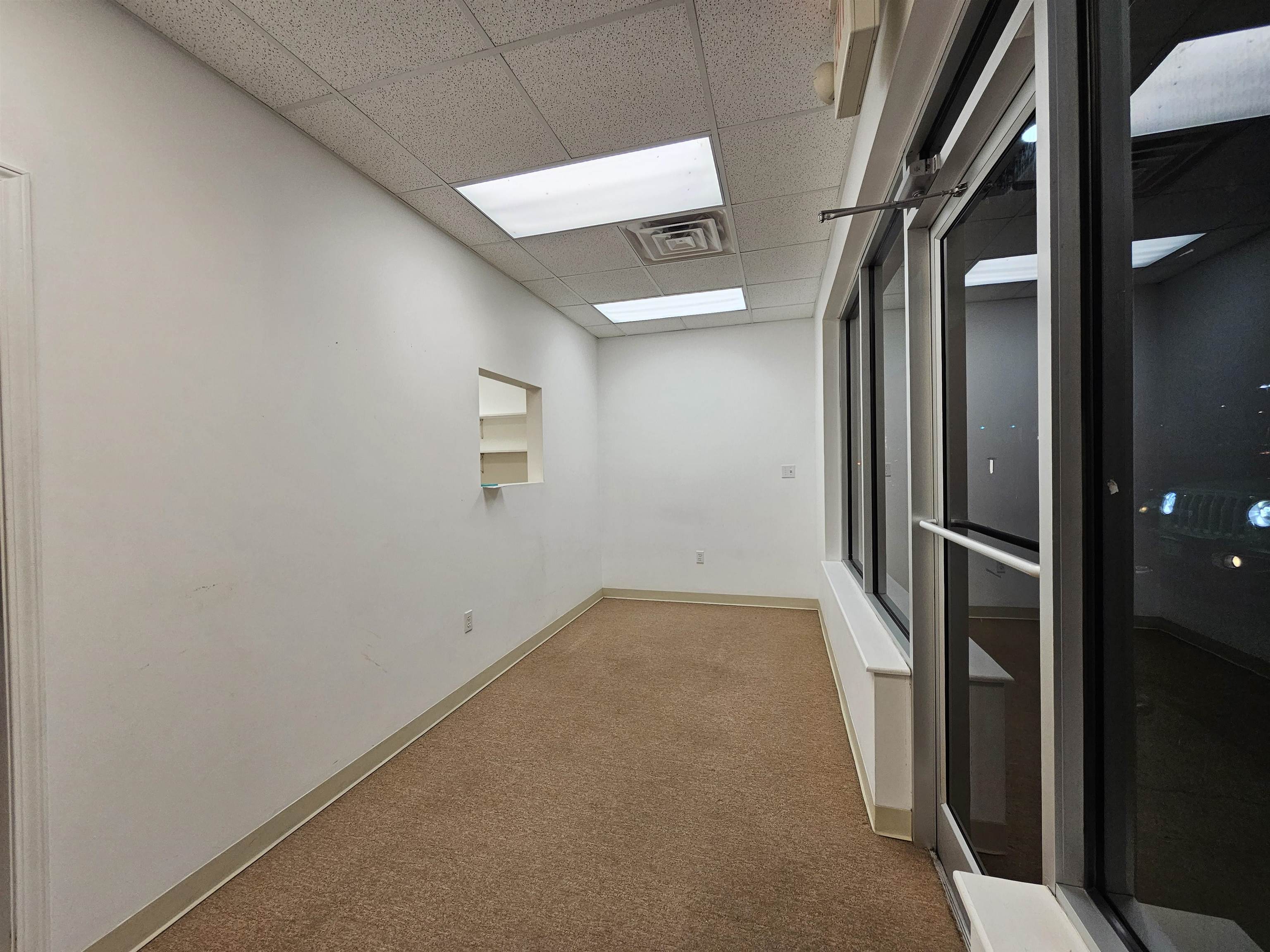 https://zimg.paragon.ice.com/ParagonImages/Property/PH/AABRKY/59845/3/0/0/9d55a8fffeec2f8086987f50f96dd853/0/dc0f5a9c7fd53b104d4f844fc52d9b15/59845-b918b4a2-a6e1-4c09-ab25-ce64ce473103.JPG