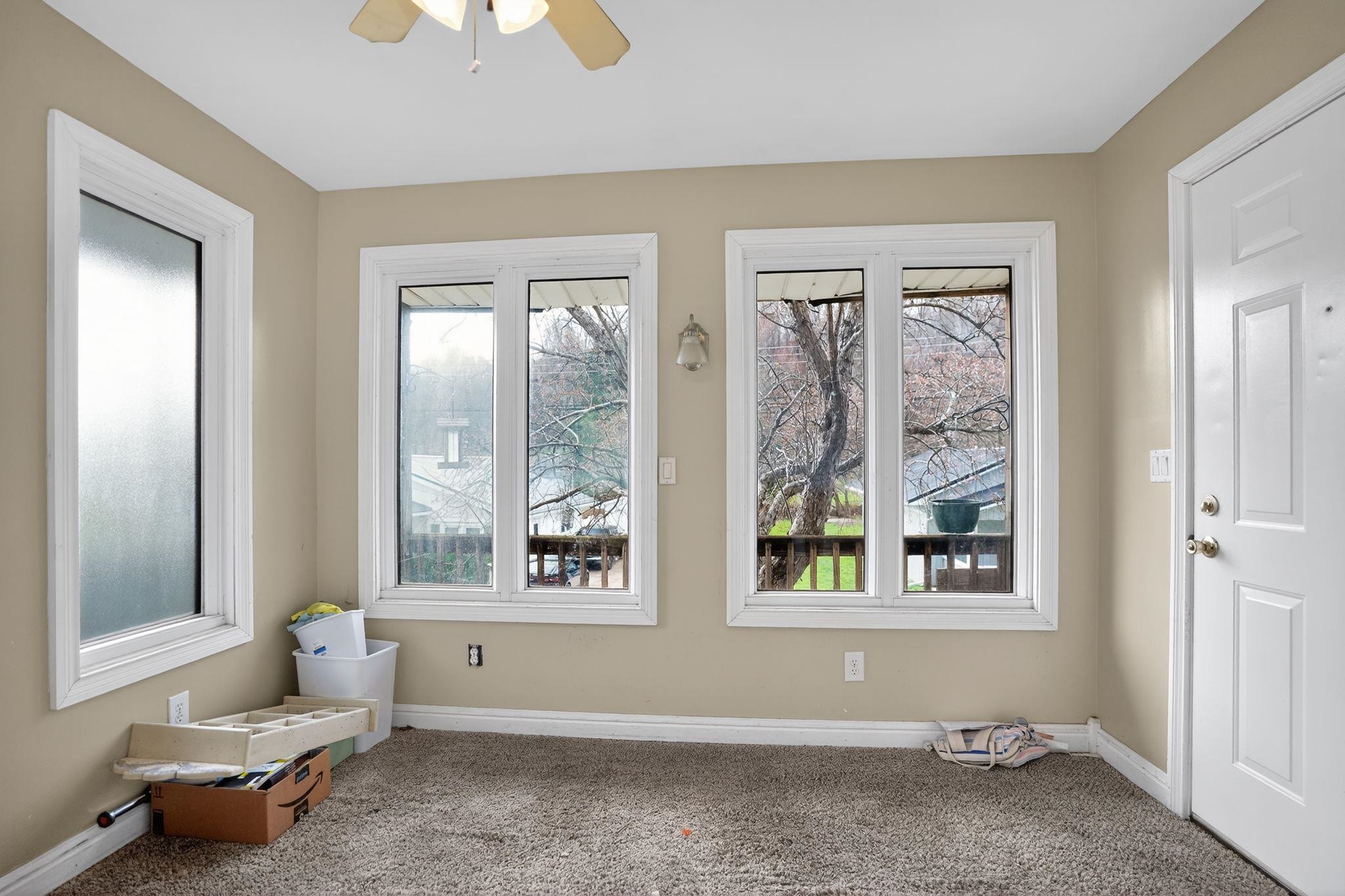 https://zimg.paragon.ice.com/ParagonImages/Property/PH/AABRKY/59967/6/0/0/4473a387d31f7e00eb9937a57989b5e0/0/7af7cf41cc0f2442646b42806eff557a/59967-d1464538-d2db-4ac7-9612-7e182dc8bde7.JPG