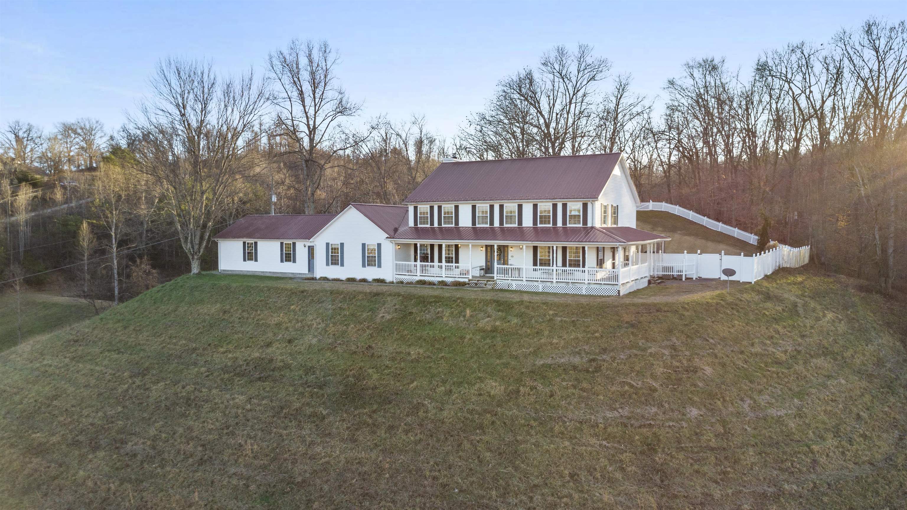 https://zimg.paragon.ice.com/ParagonImages/Property/PH/AABRKY/60058/1/0/0/7e409f5a2b803660303b0416f614a860/0/000b78cdf03ffa59c0ee241cb7f5e0d3/60058-bbe19bc2-ac87-495d-b63f-4fc9bad368b7.JPG