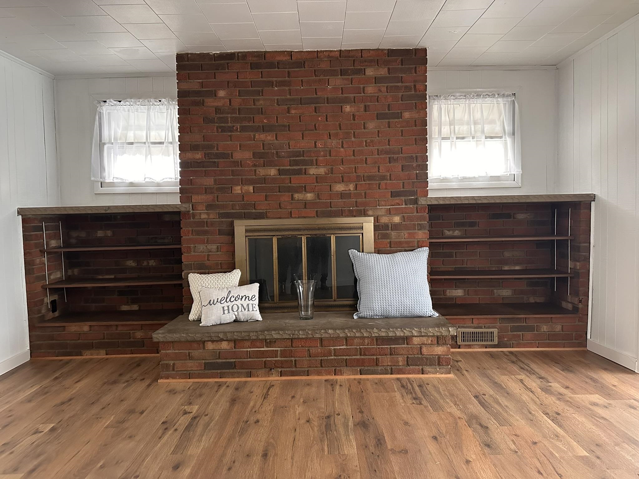 https://zimg.paragon.ice.com/ParagonImages/Property/PH/AABRKY/60079/11/0/0/daa36d4e9ed6a1ae27aa48275d16cb43/0/ad934484b280608fe92e2f1f940b5602/60079-4ac66b4c-4a72-439b-b51b-cec0128f6e20.JPG