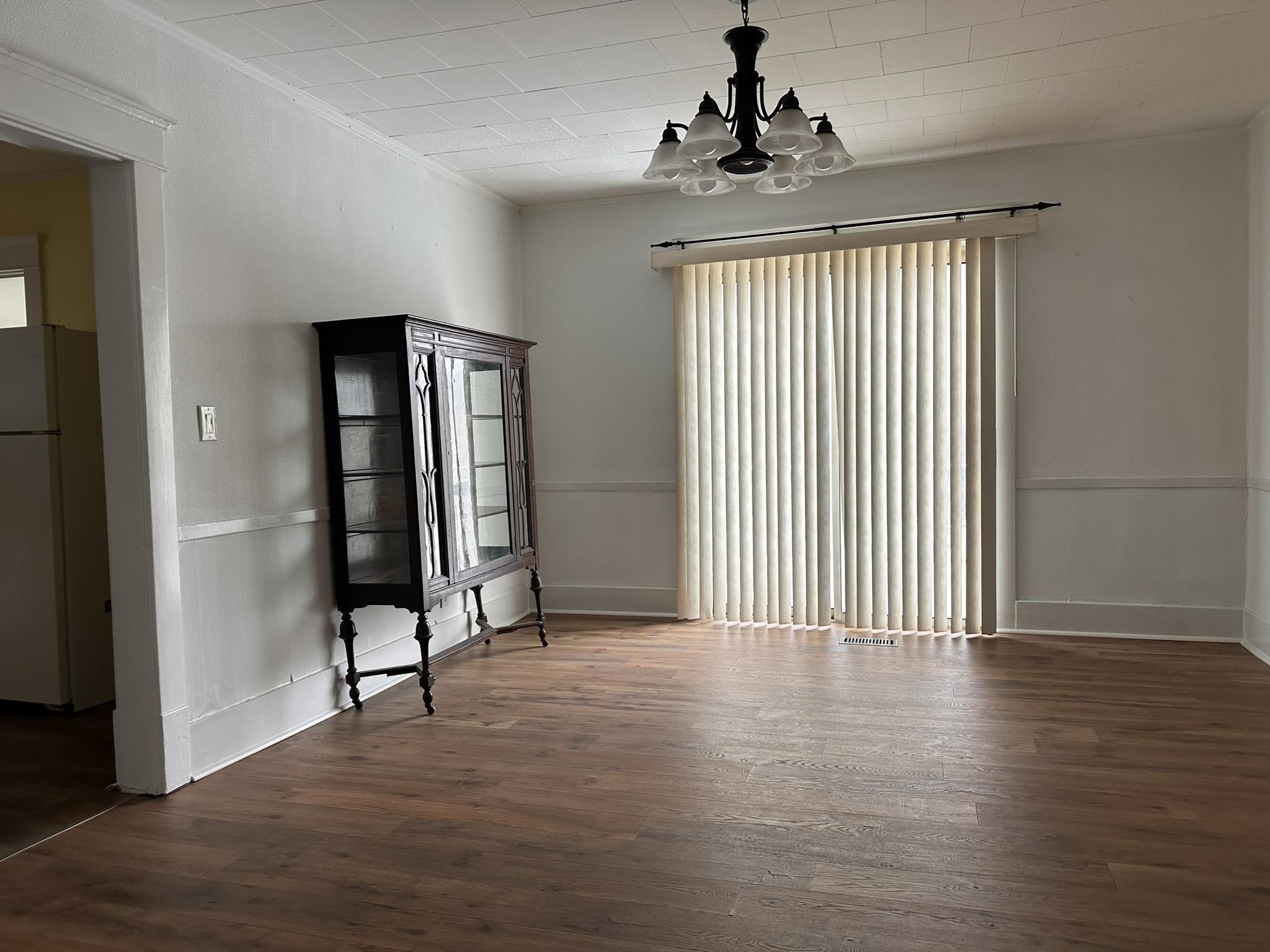 https://zimg.paragon.ice.com/ParagonImages/Property/PH/AABRKY/60079/8/0/0/ac96dd69d0d5ab672c1cf87ed2bd00bb/0/ad934484b280608fe92e2f1f940b5602/60079-2e372312-5600-49fb-9ad7-b7352c59e7ba.JPG