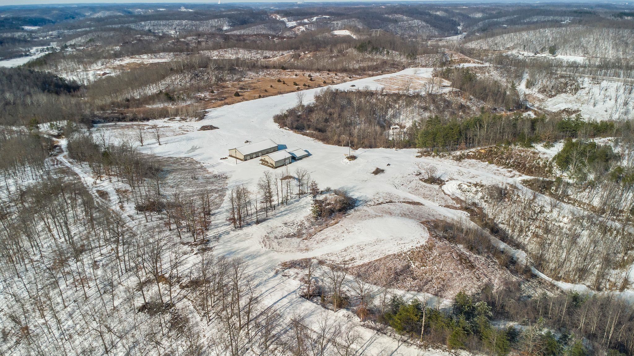 https://zimg.paragon.ice.com/ParagonImages/Property/PH/AABRKY/60083/3/0/0/57b4e07aea0bb58d8489b4f5b0cb5d50/0/9a9bea5771b3446f96481bd32d6e4f23/60083-db011b45-4a22-4347-b575-168e5e3905ed.JPG