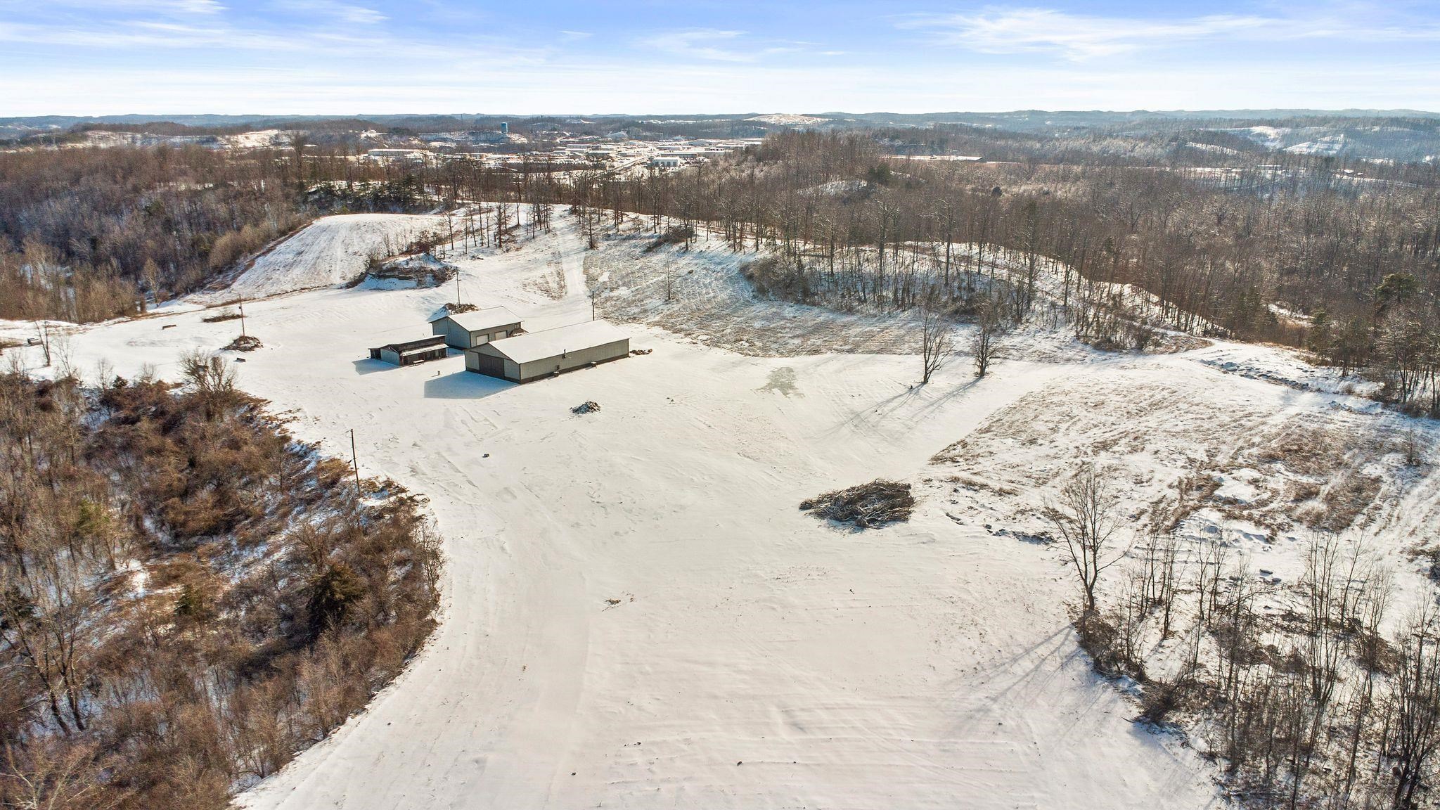 https://zimg.paragon.ice.com/ParagonImages/Property/PH/AABRKY/60083/5/0/0/c860b4750fd8e502a4e689d19b34a70e/0/9a9bea5771b3446f96481bd32d6e4f23/60083-0f078b61-15a8-424e-a9cc-b7fd79d0f7fe.JPG